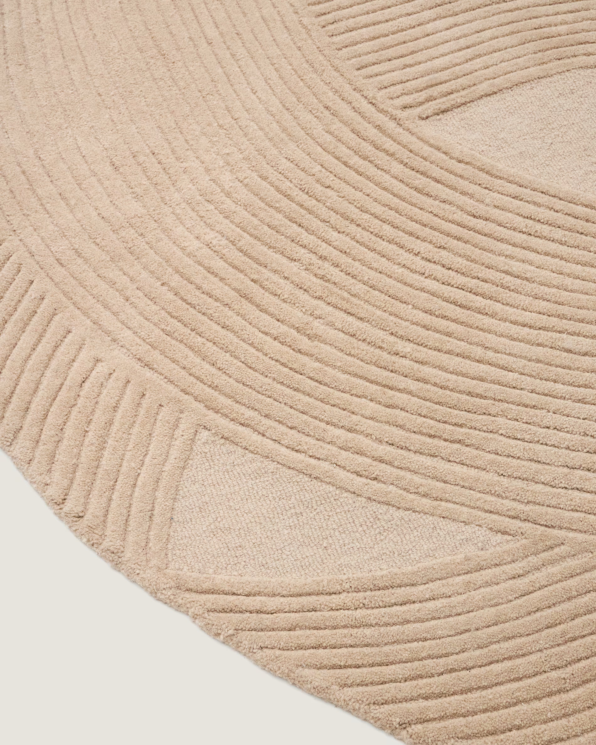 Ovaler Teppich DOMM cremefarben