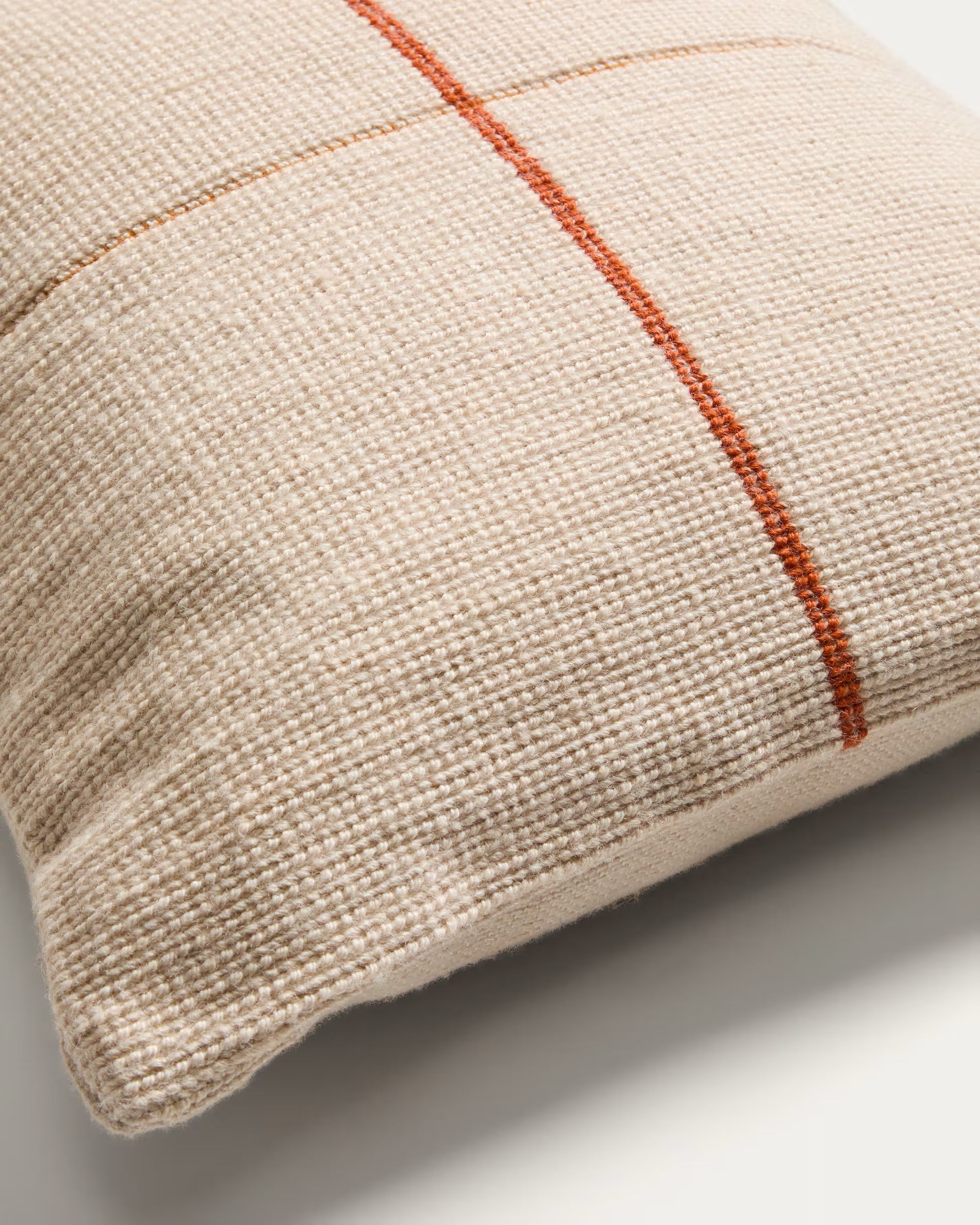 Sierkussen ATIMA beige met oranje