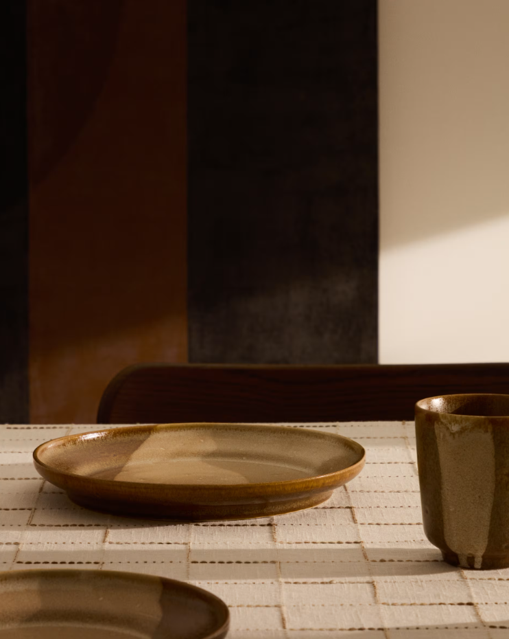 Flacher Teller NAGOLI braune Keramik