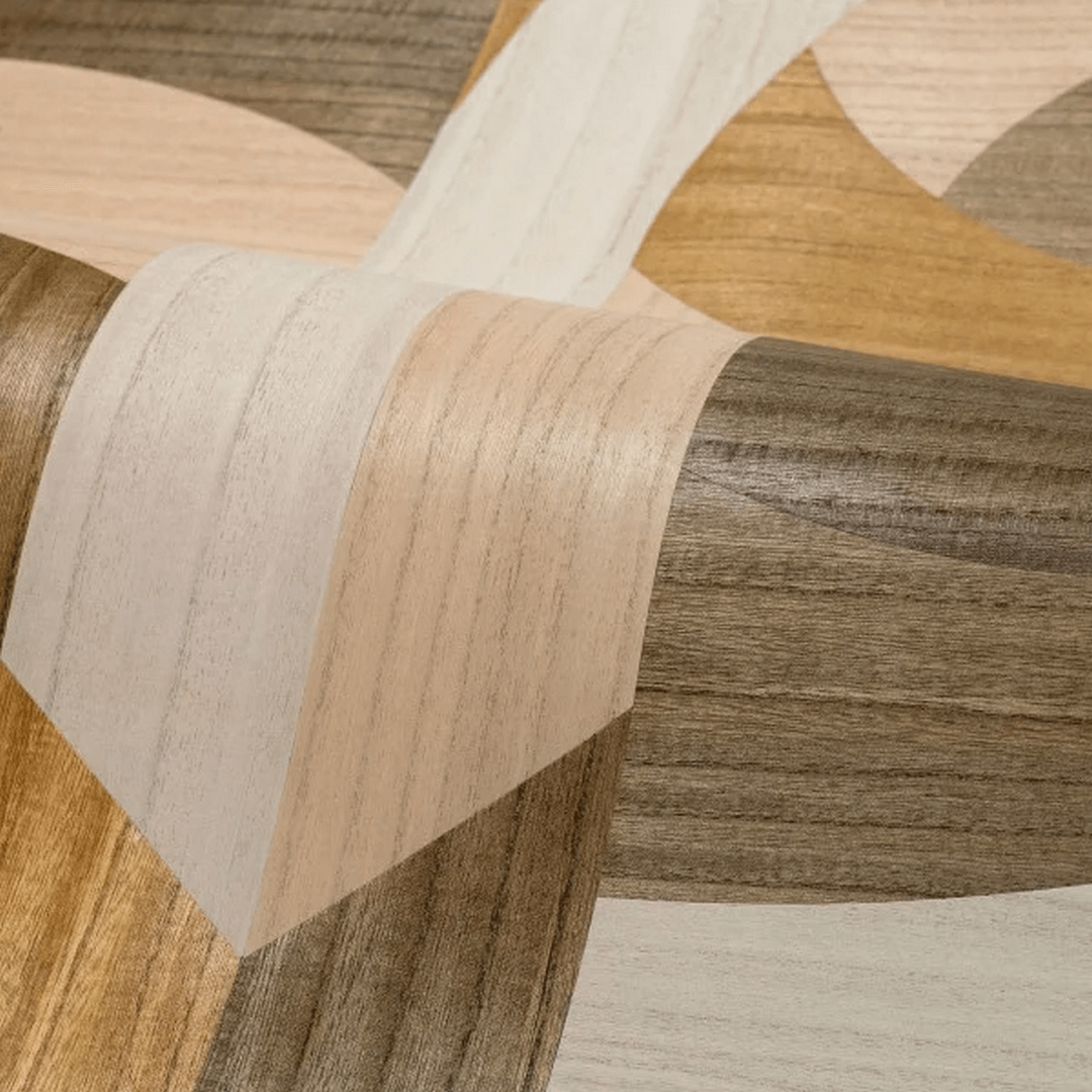 Geweven behang met geometrisch art deco patroon TRAVERSÉE - EIK IVOIRE lichte eik