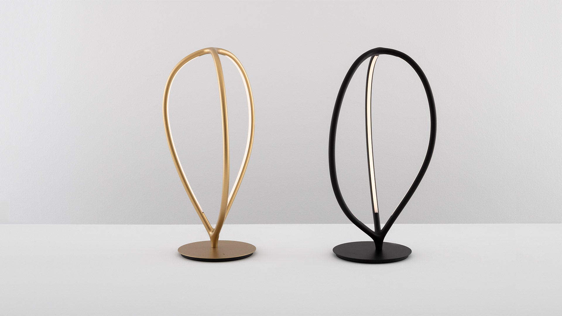 Lampa stołowa ARRIVAL czarny