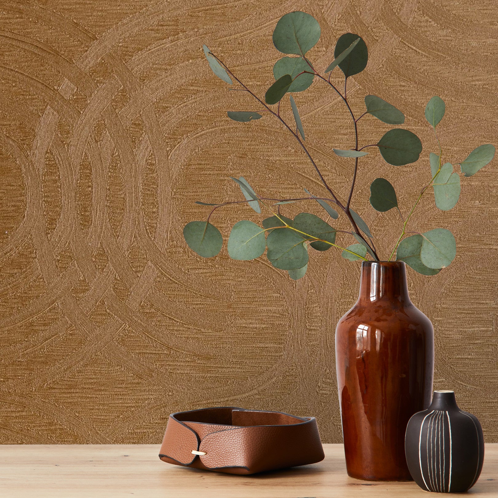 Metallic Wallpaper with Abstract Pattern AURARIA - AMBRE Amber