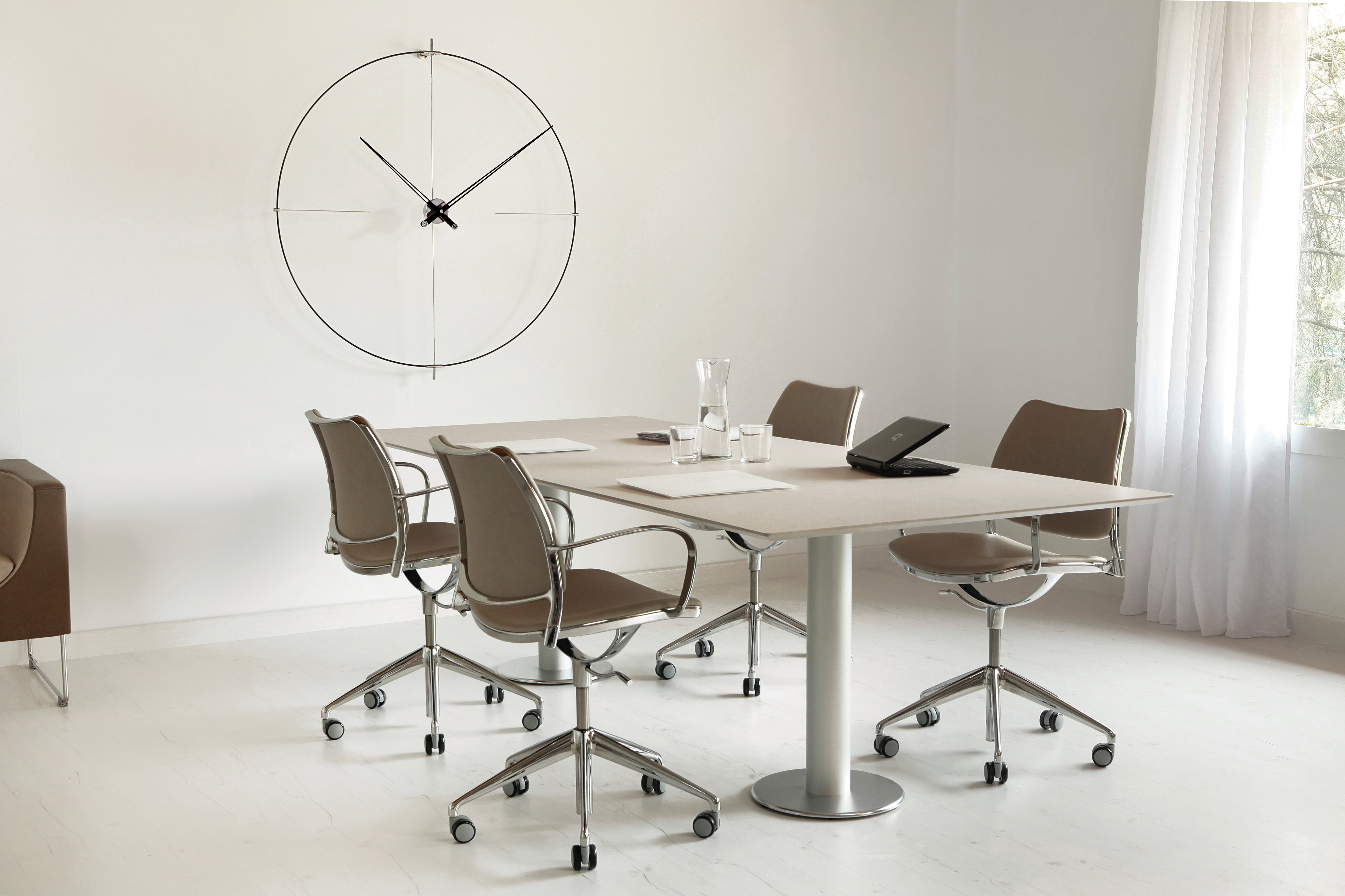 BILBAO wall clock in black walnut wood with black and chrome