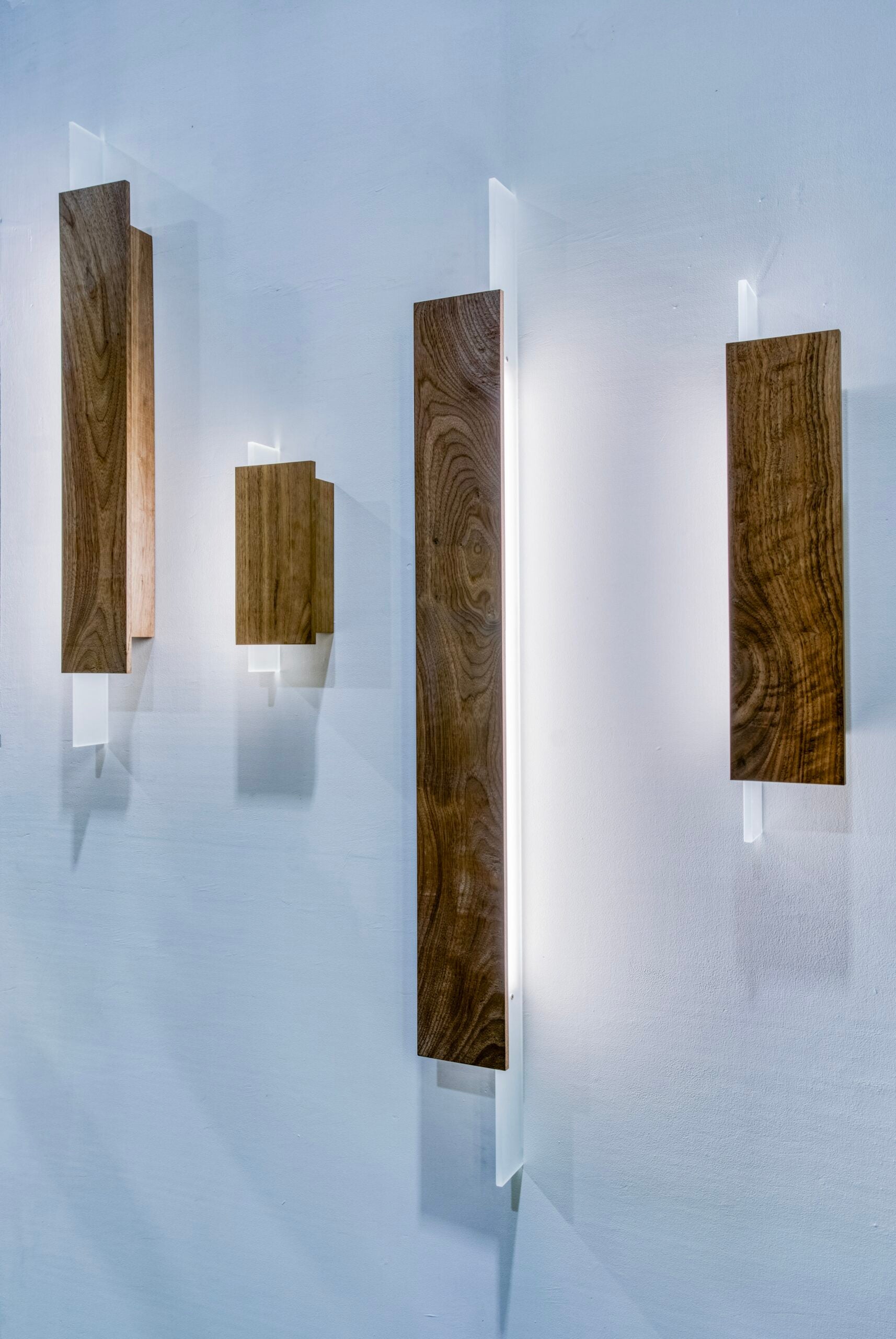 Kinkiet BLAZE drewno orzechowe