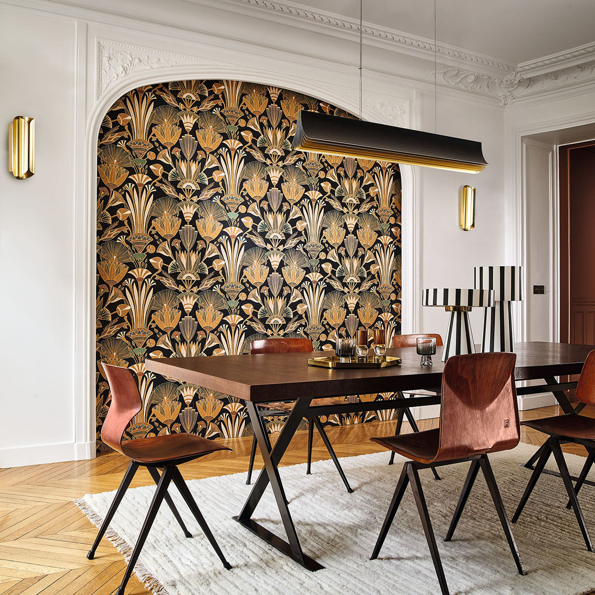 DENDERAH Botanical Wallpaper - NOIR/MORDORE Black with Brown