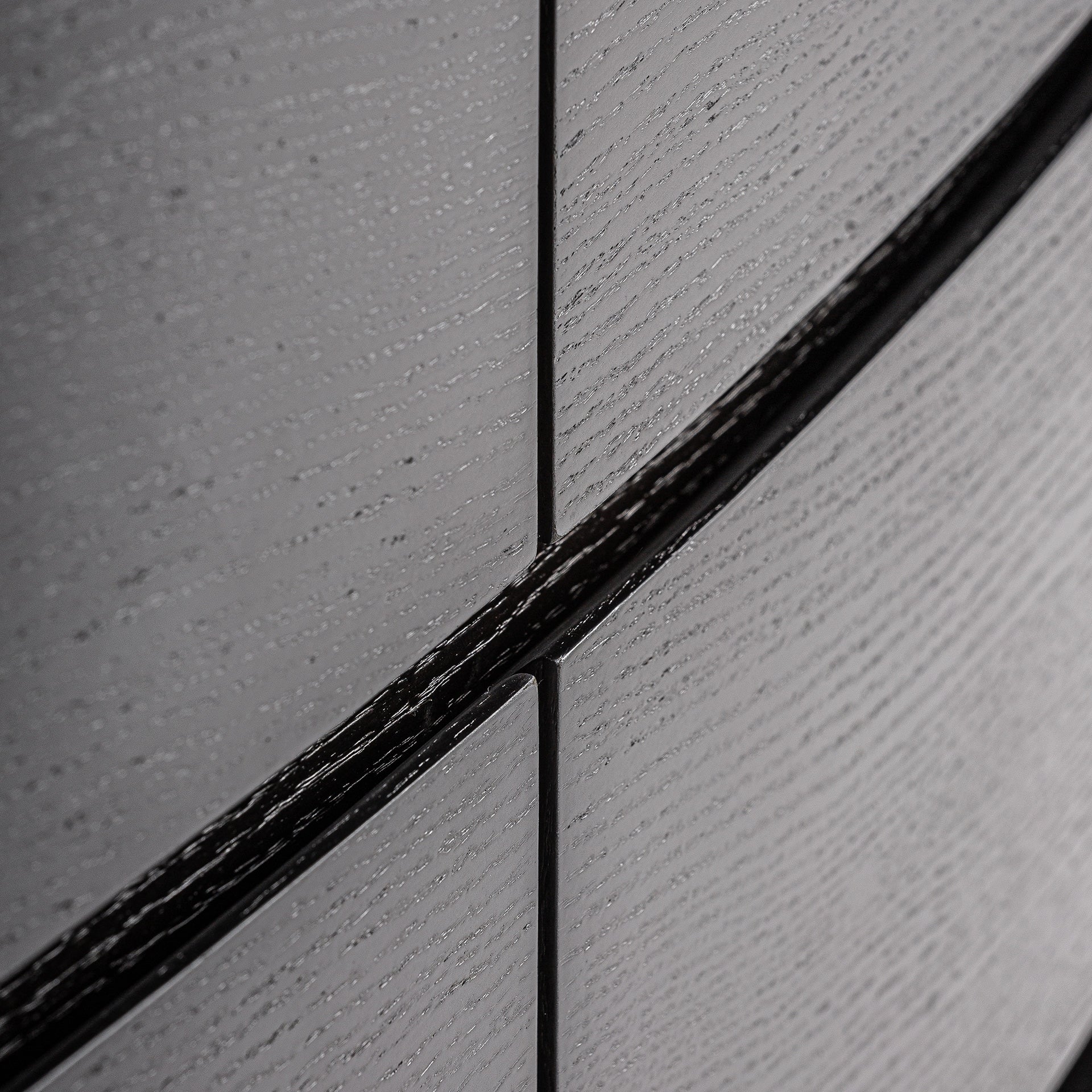 ISOLA Chest of Drawers Black Oak Veneer with White Top