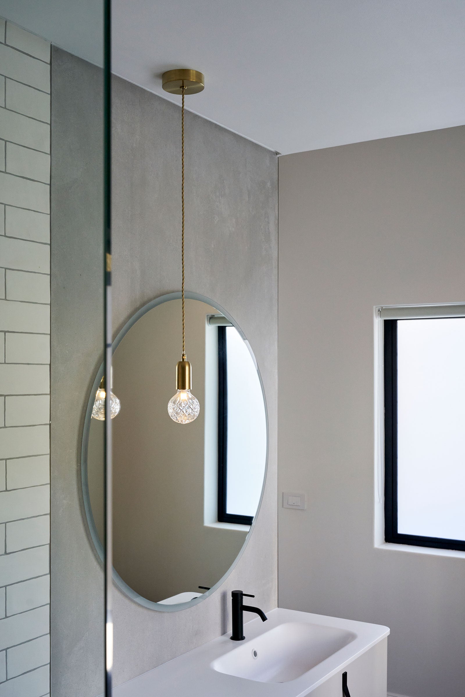 Hanglamp CRYSTAL BULB matglas kristal met chroomafwerking