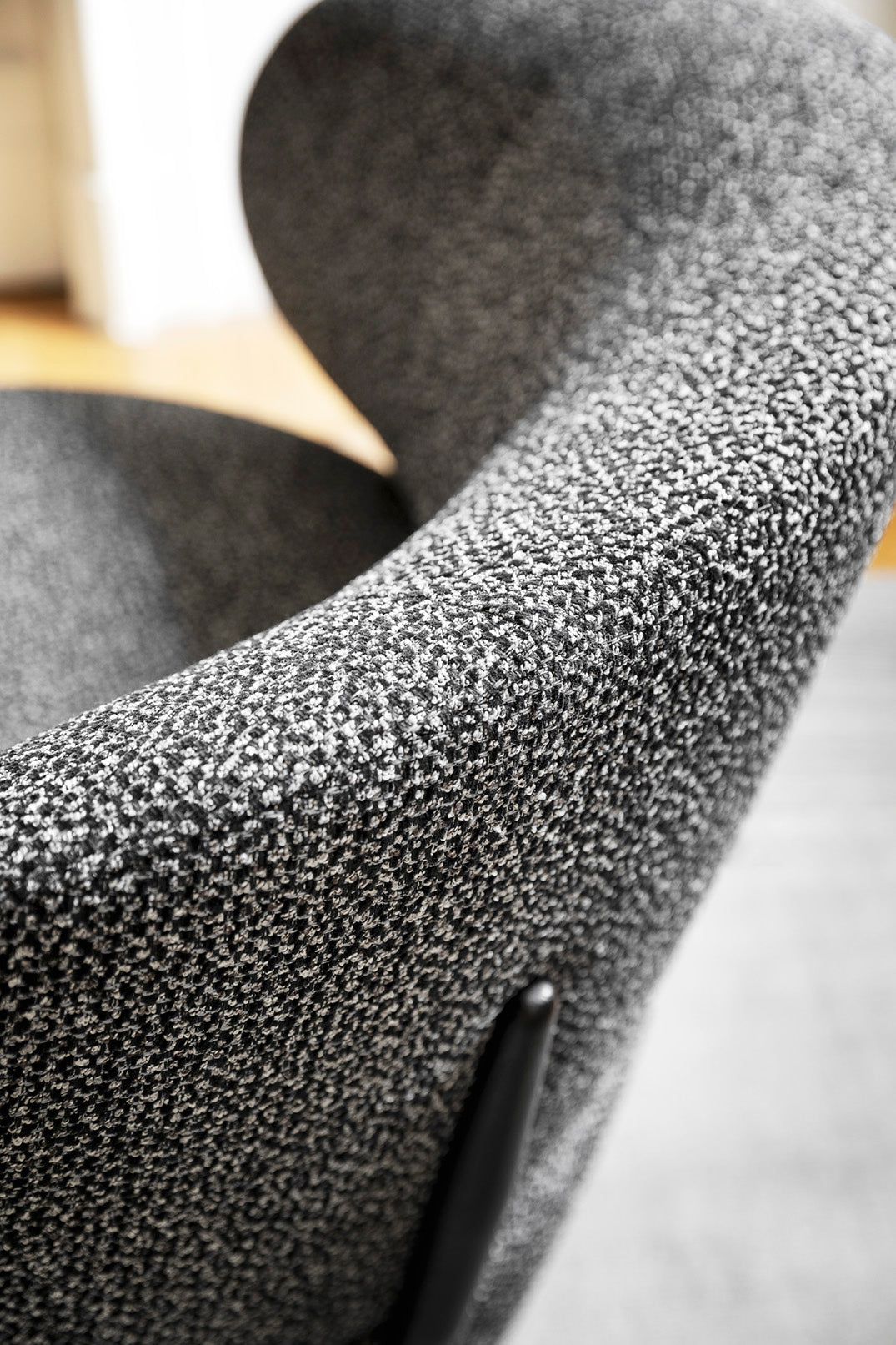 Draaistoel MARA gestoffeerd