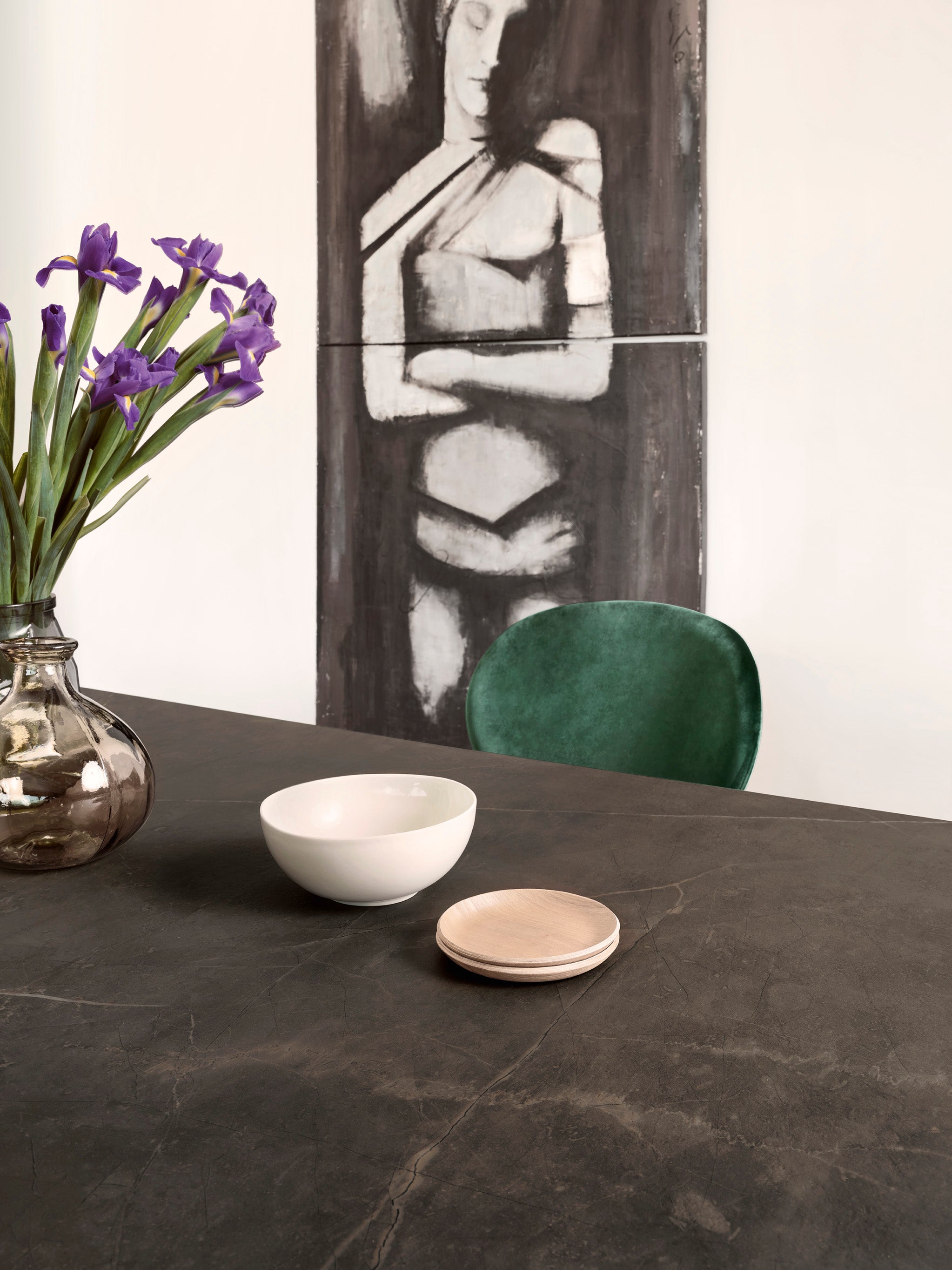 Uittrekbare tafel STREAM met zwart blad en zwarte basis