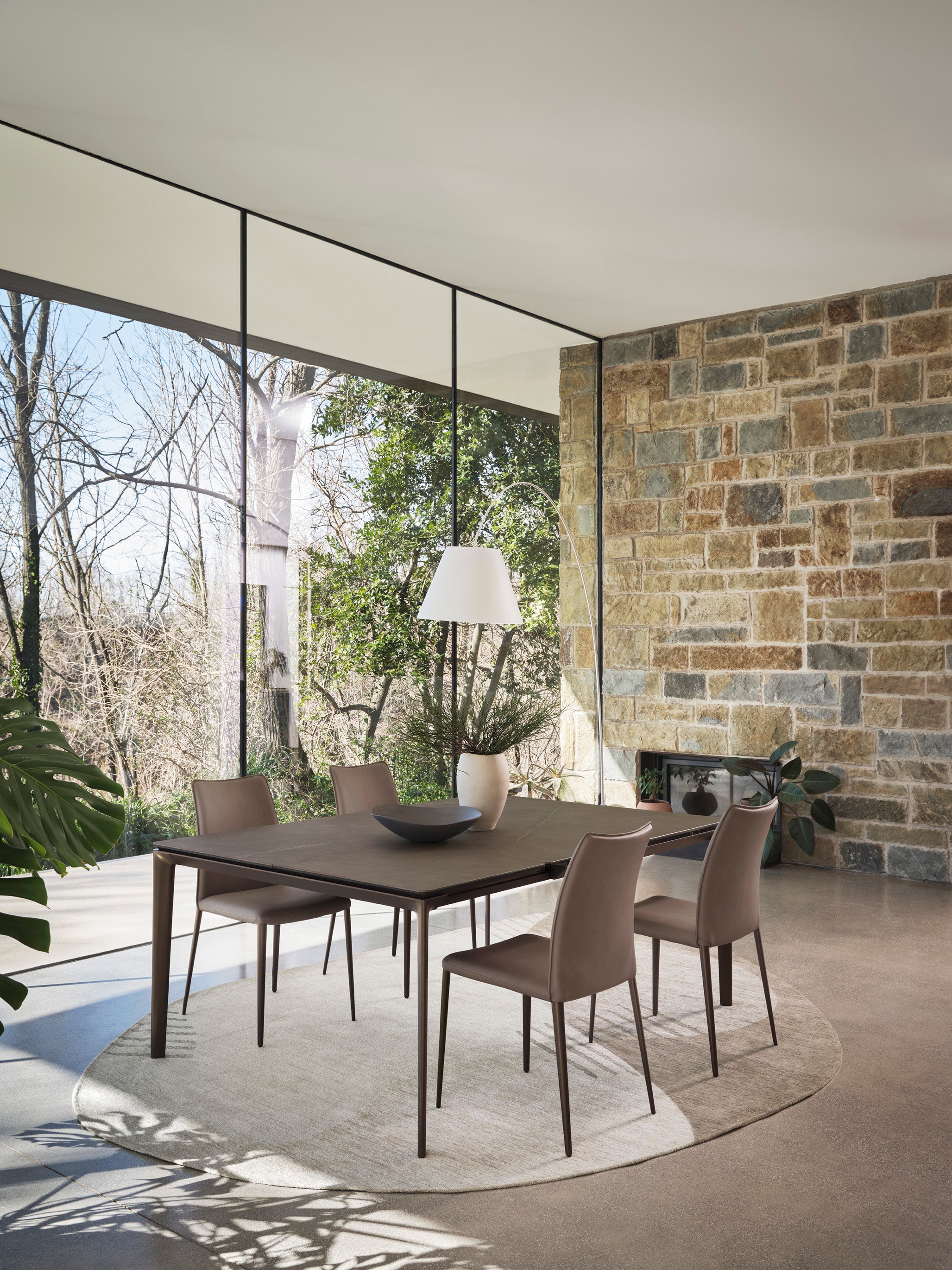 Oval rug OMBRA cream with brown pattern