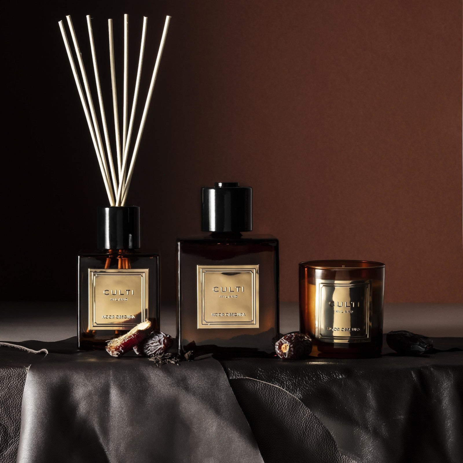 NOOR OBSCURA Scent Diffuser with notes of dates, incense, Virginian cedar, oud, and guaiac wood.