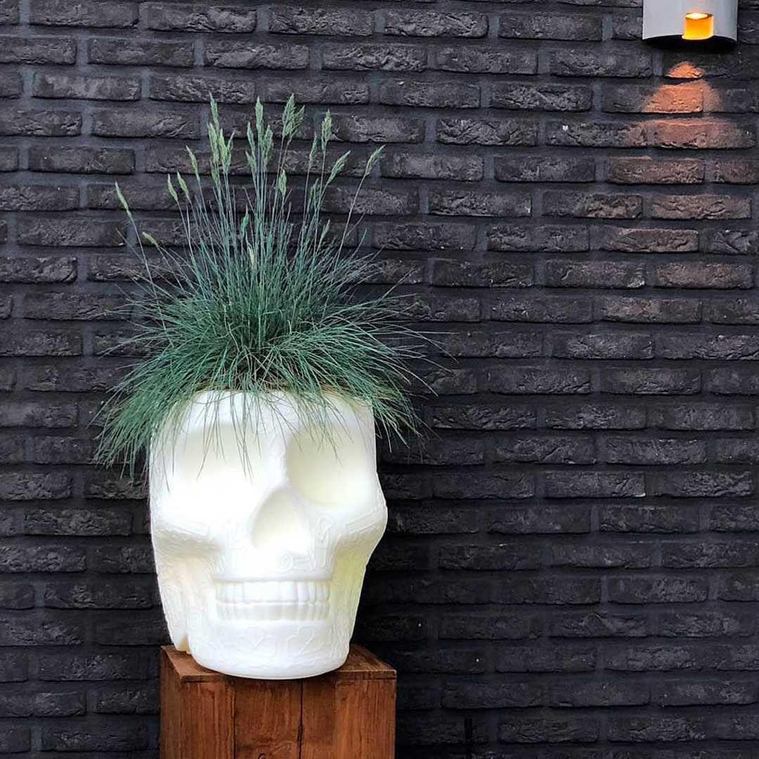 Doniczka MEXICO LED biały Qeeboo    Eye on Design