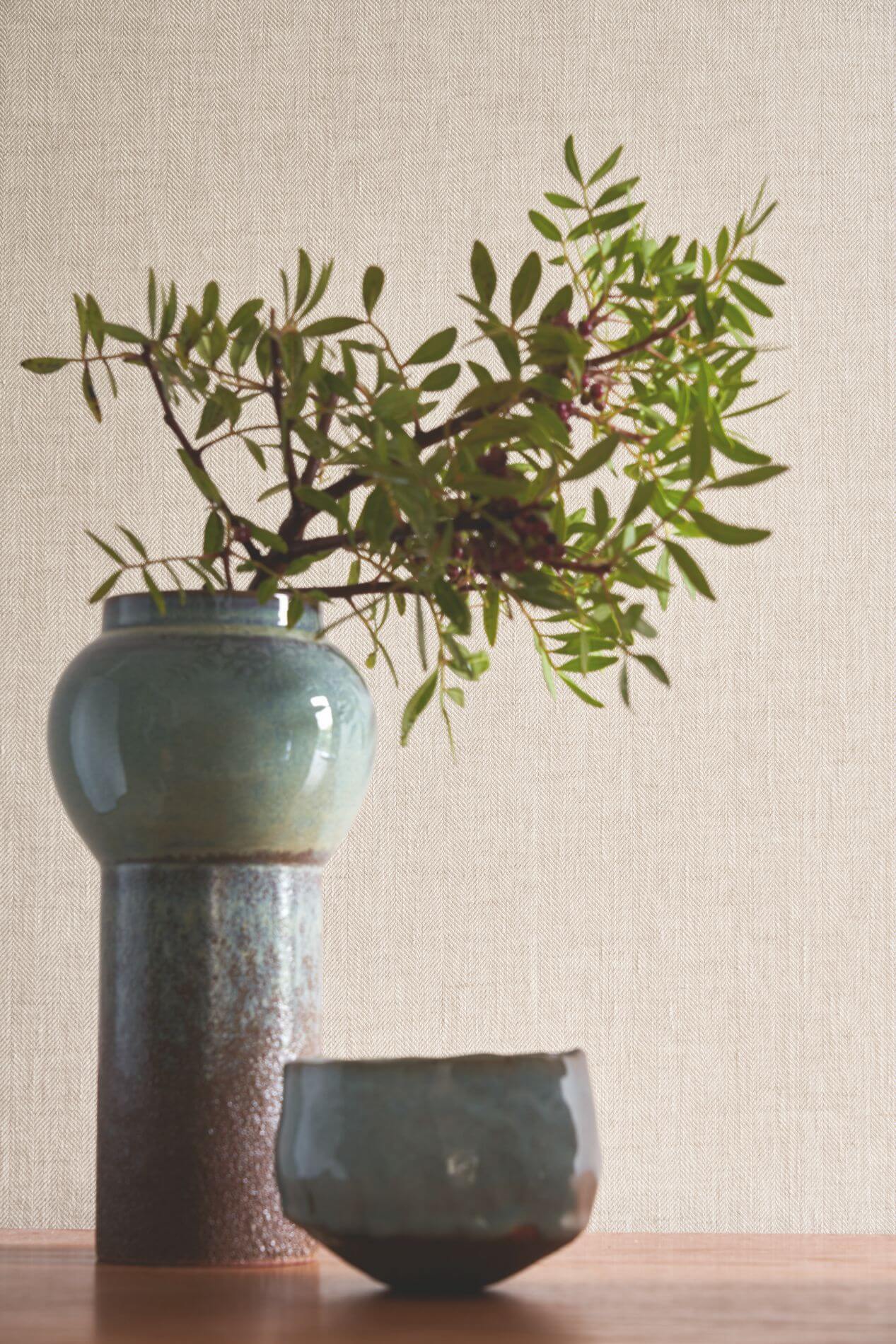 Textured textile wallpaper in herringbone pattern ELFE - IVORY ivory