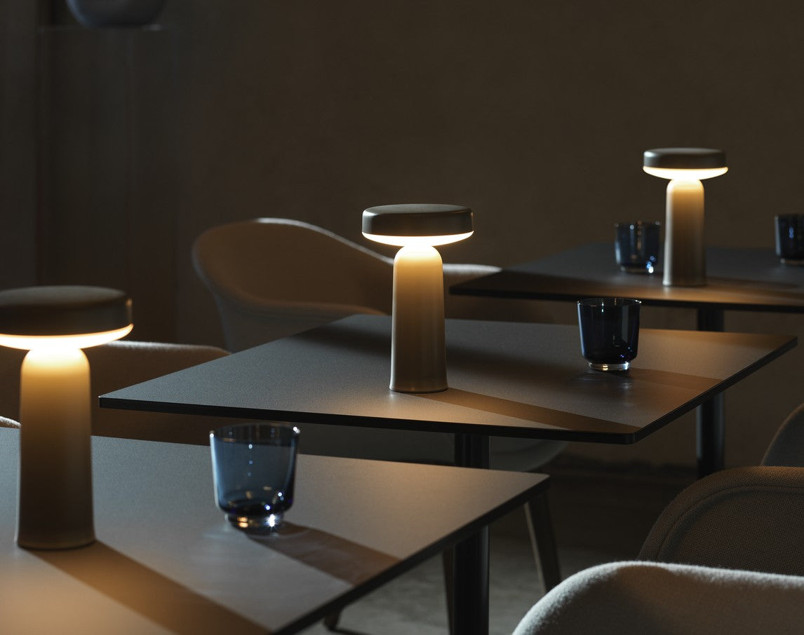 Draagbare buitenlamp EASE taupe