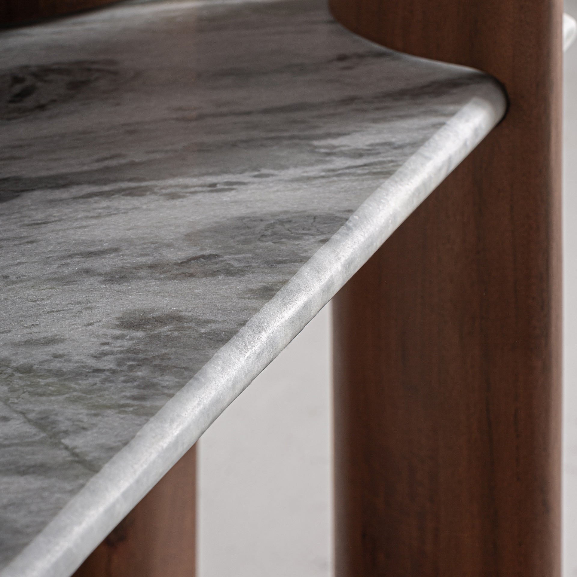 SAGY acaciahouten rek met marmer