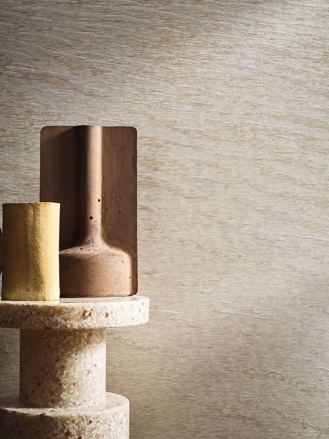 Textilwandbild mit Wellenmotiv CÔME goldfarben