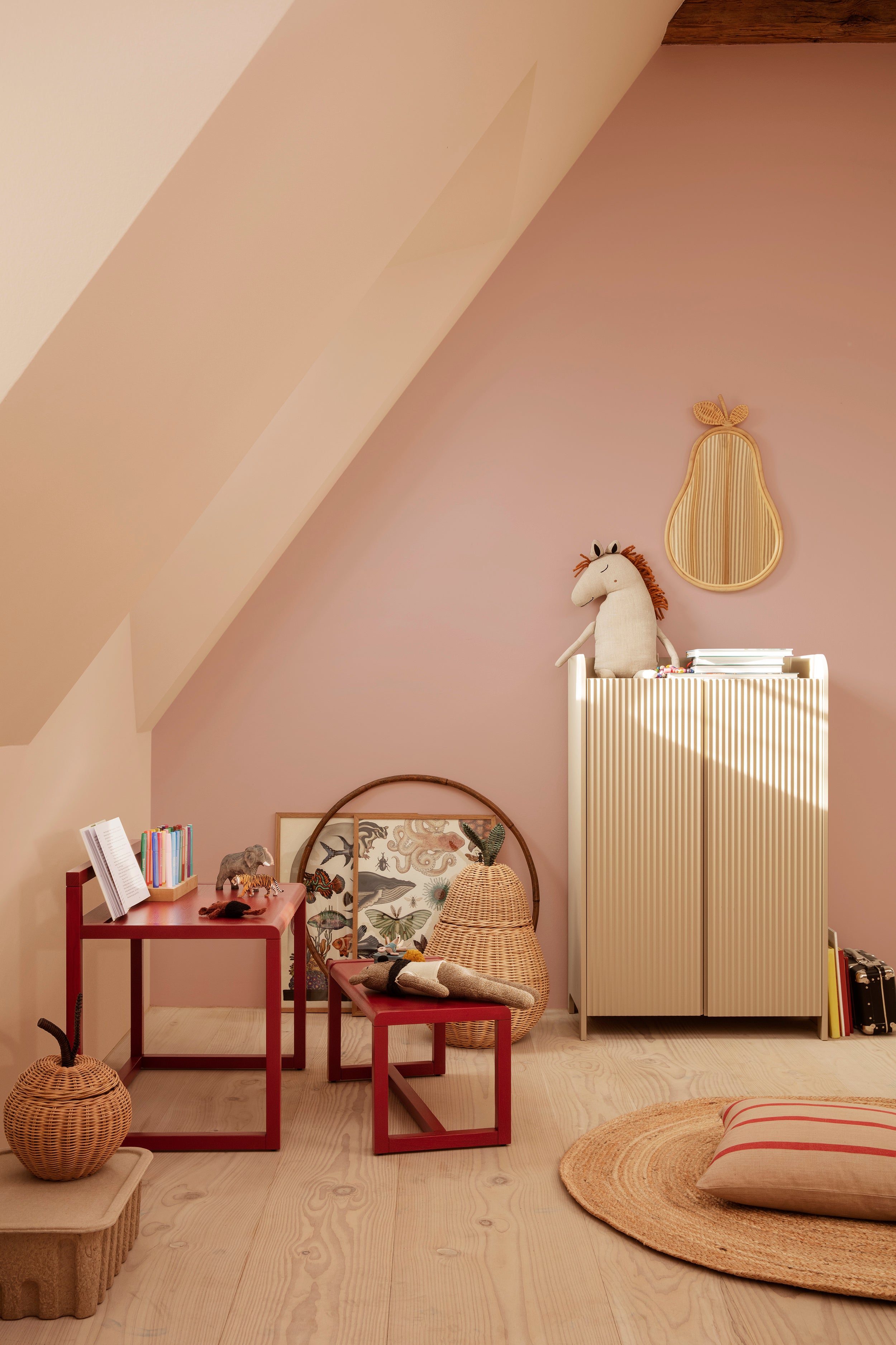 2-Door SILL CUPBOARD LOW Beige