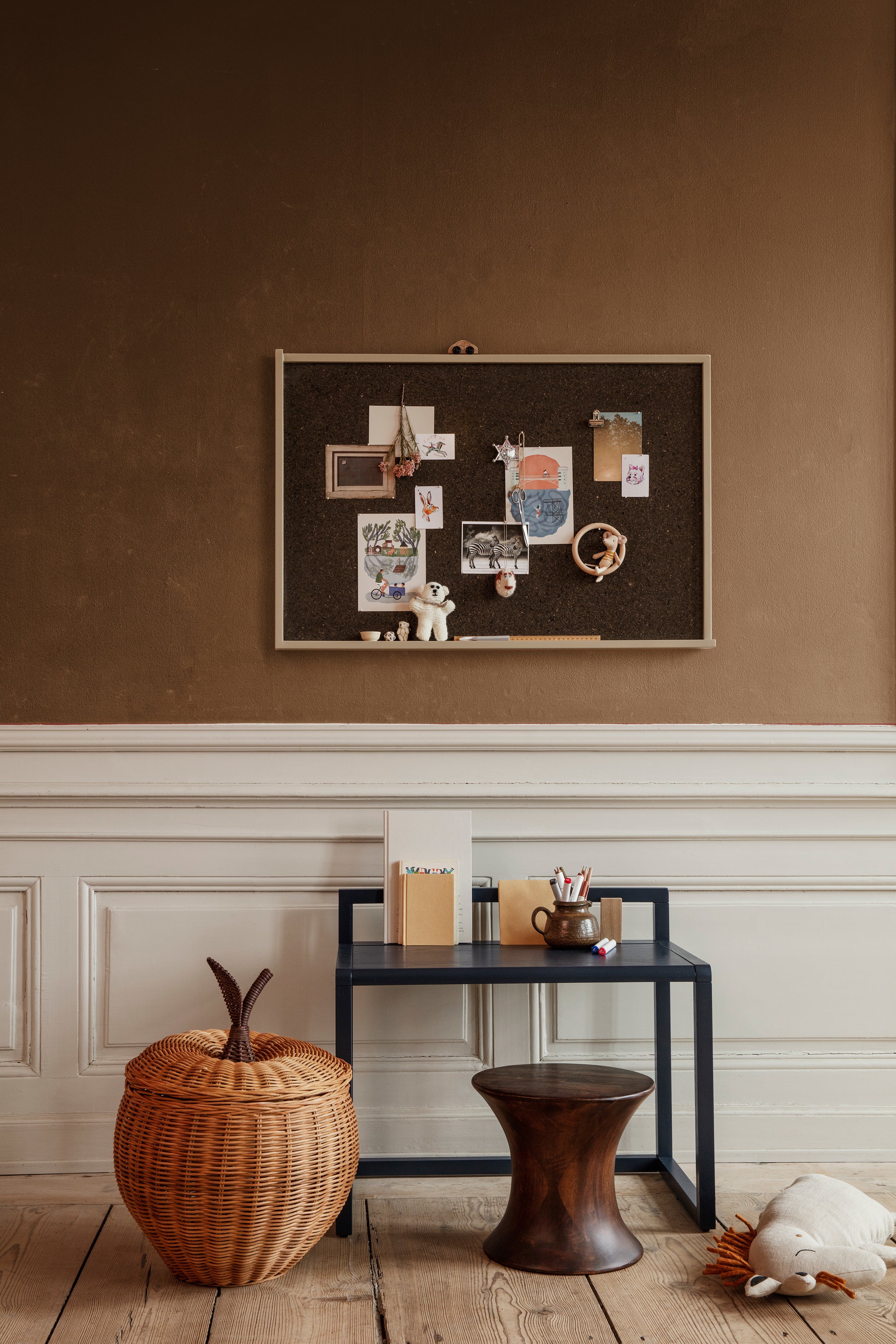 Cork board KANT beige frame