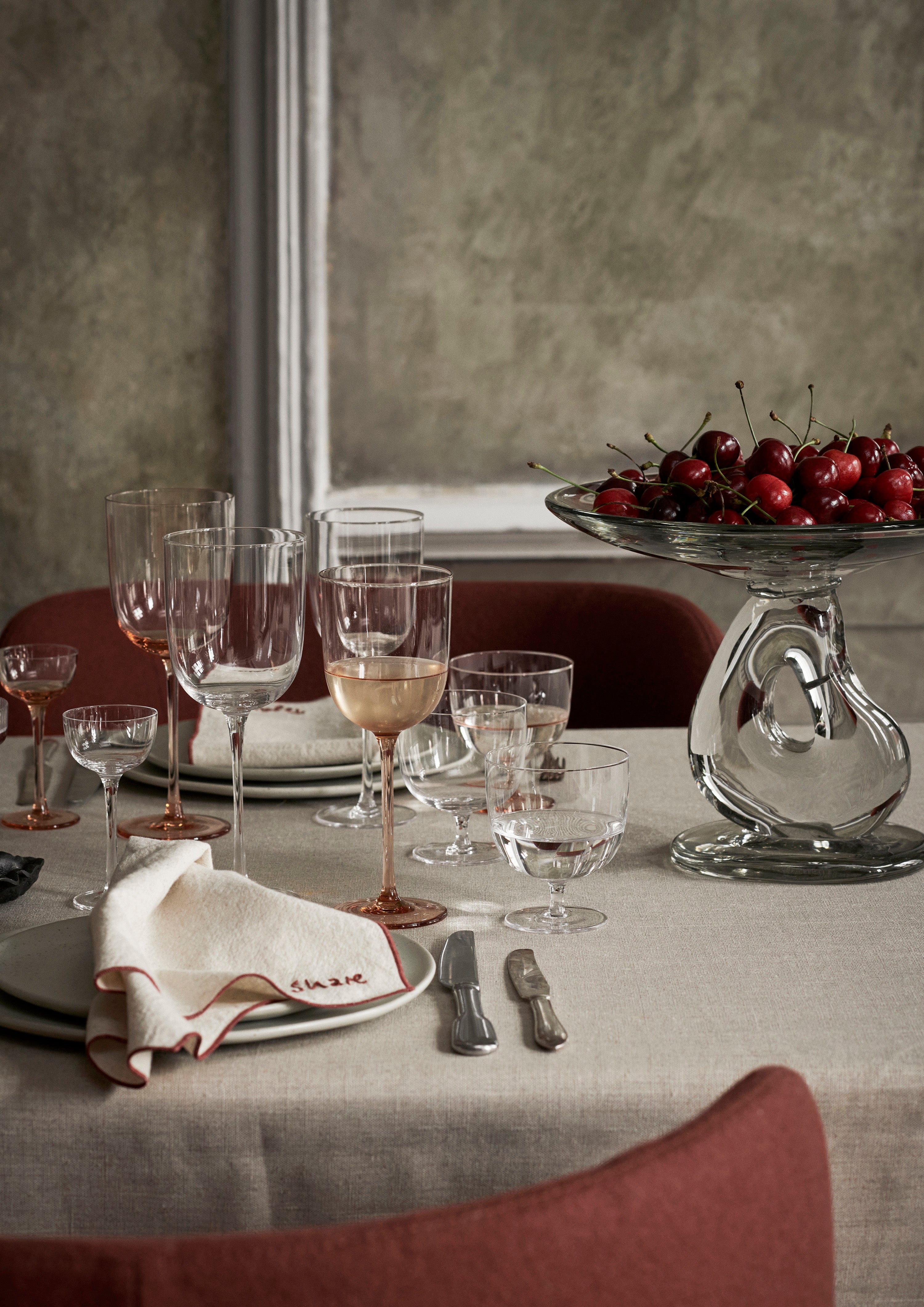 DAMO GLASS CENTREPIECE Platte aus geblasenem Glas 