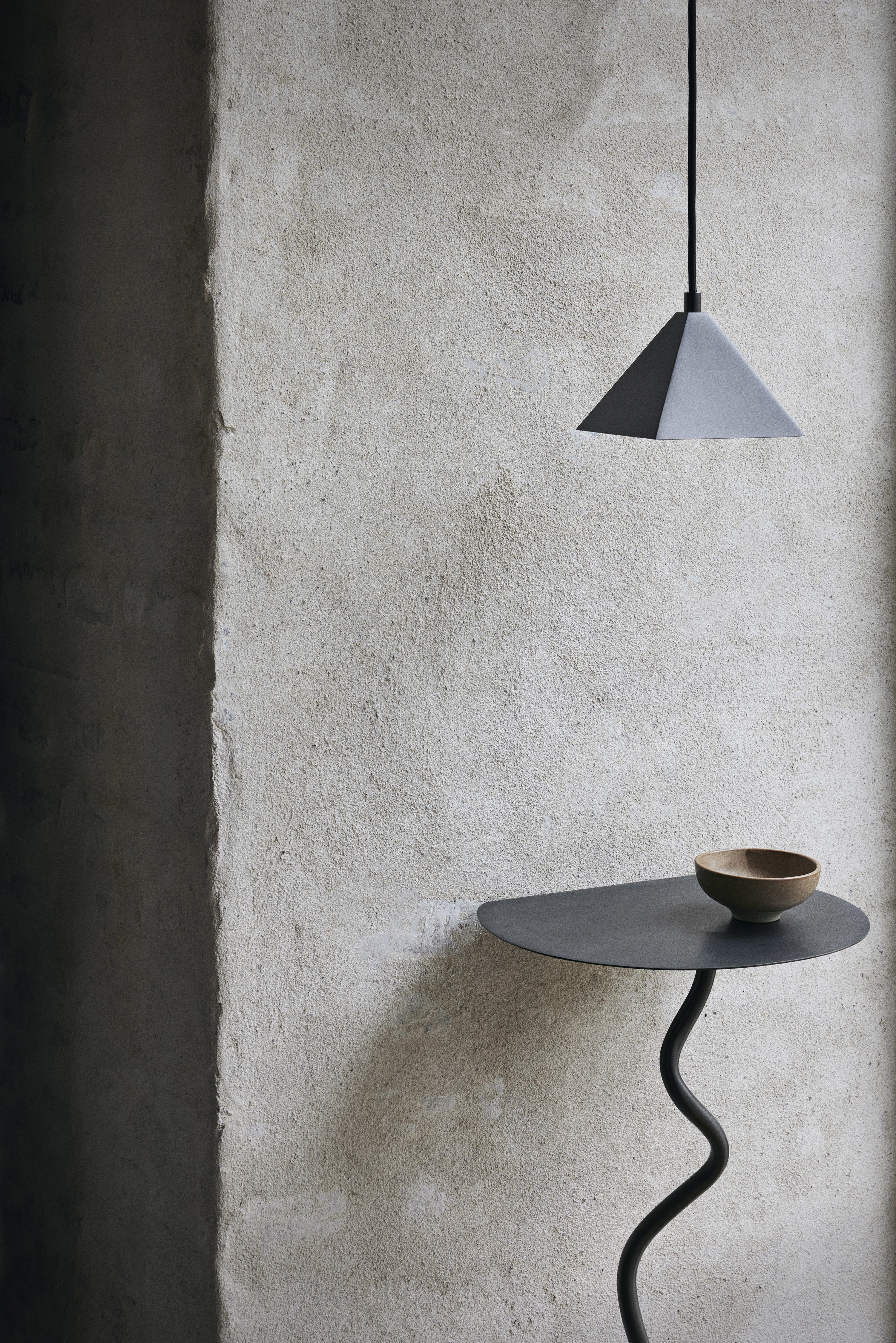 Zwarte stalen hanglamp KARE