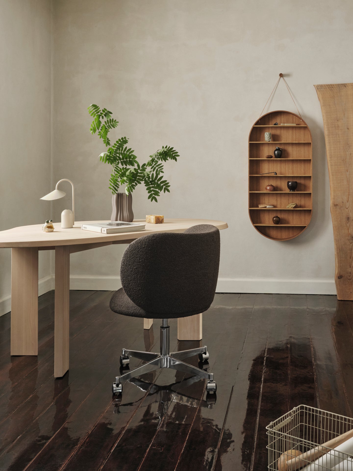 Hangende plank OVAL DORM eiken olie behandeld