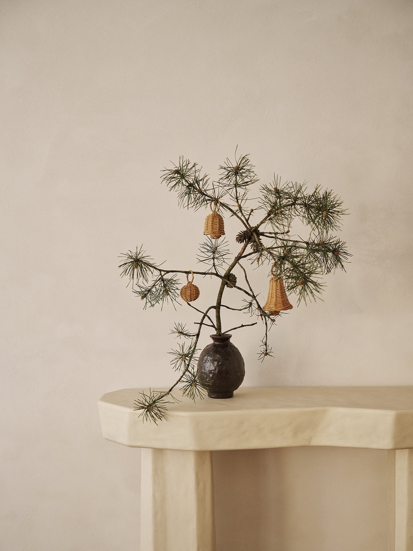 BELL set van rieten kerstballen