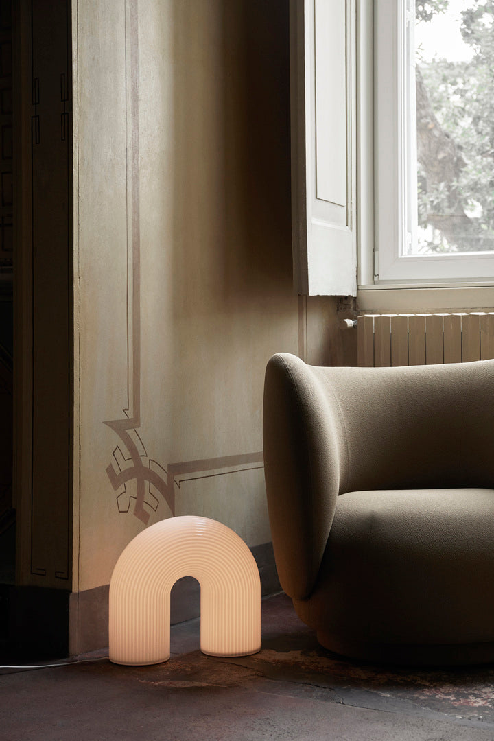 Vloerlamp VUELTA melkglas