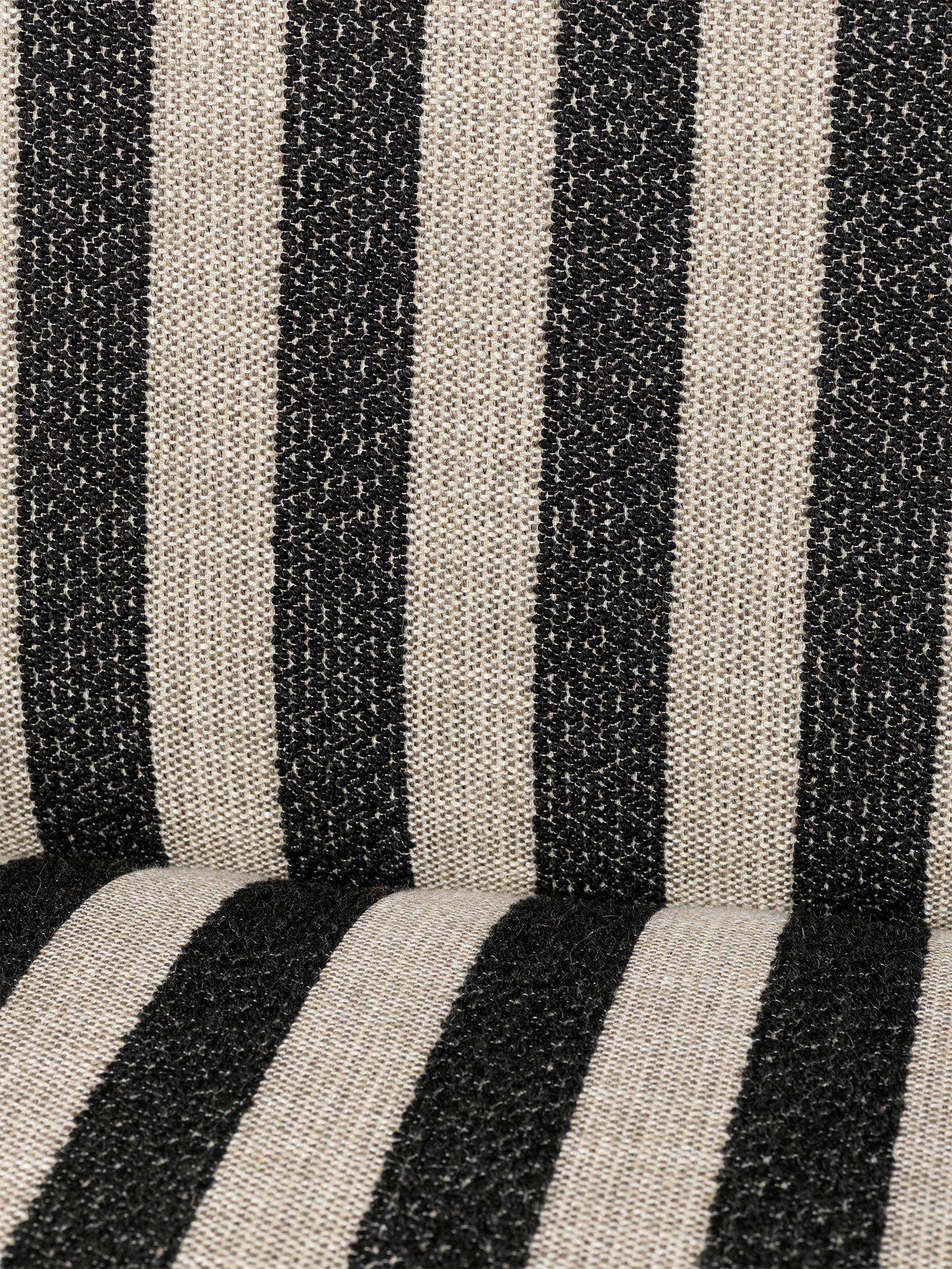 Sessel BUUR LOUNGE Louisiana schwarz mit sandfarbenem Bezug