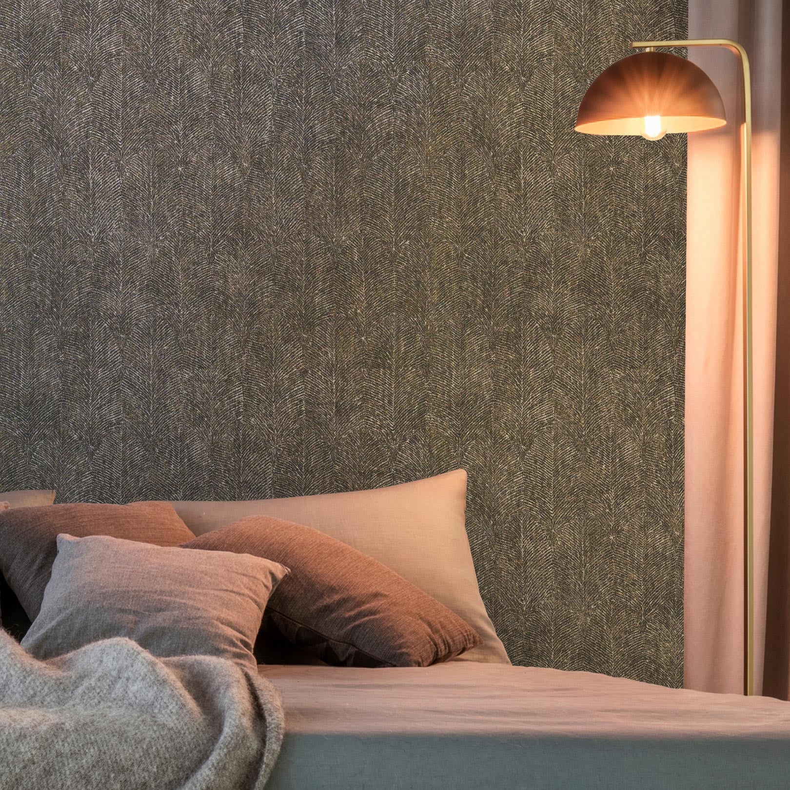 Structural wallpaper with a plant leaf motif ISABELLINE - NOIR dark brown