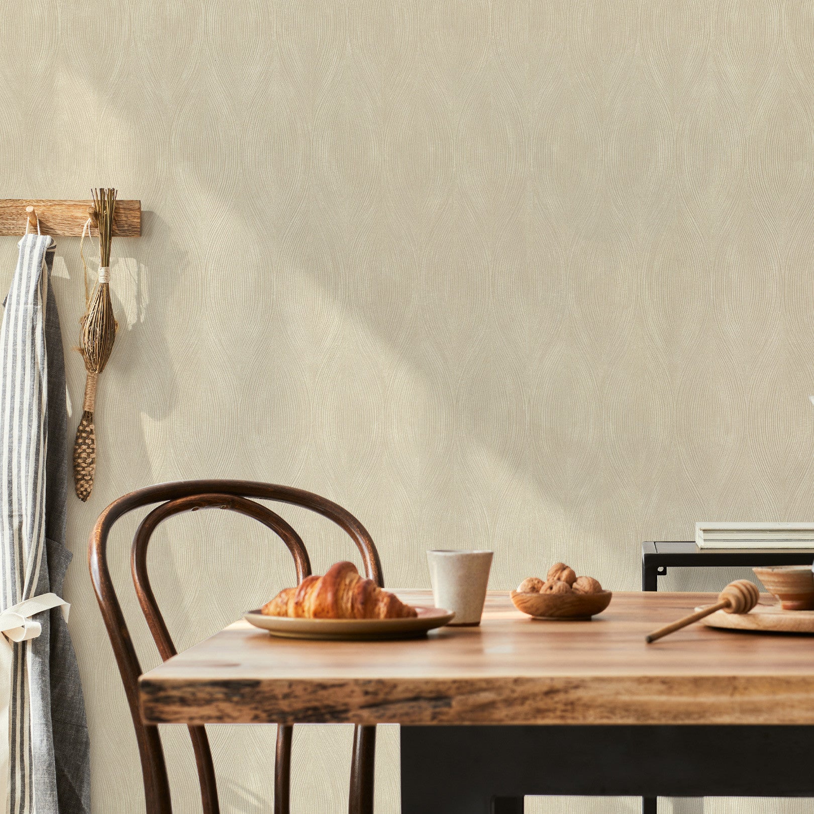 Structuurverf met metallic afwerking en abstract patroon KERAMOS - IVOIRE/NACRE ivoor