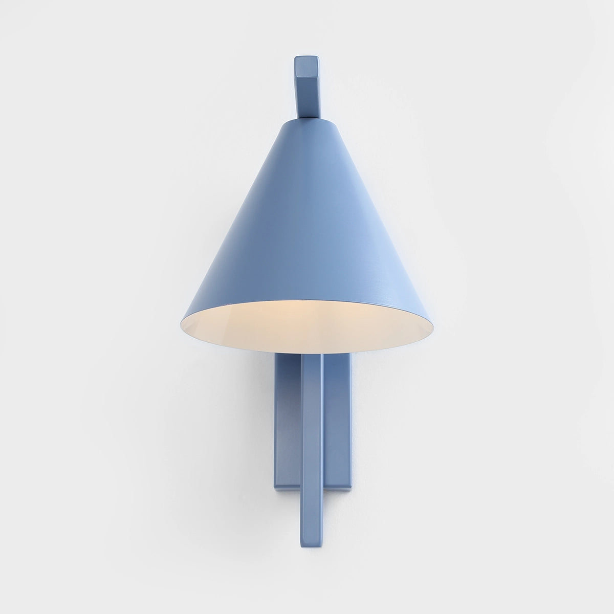 Blue forms wall lamp