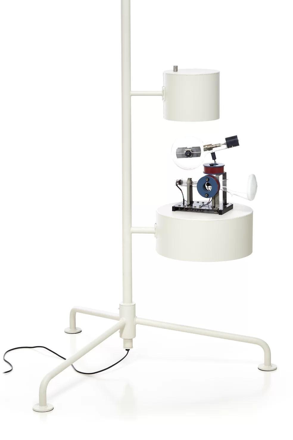 Lampa podłogowa STATISTOCRAT biały Moooi    Eye on Design