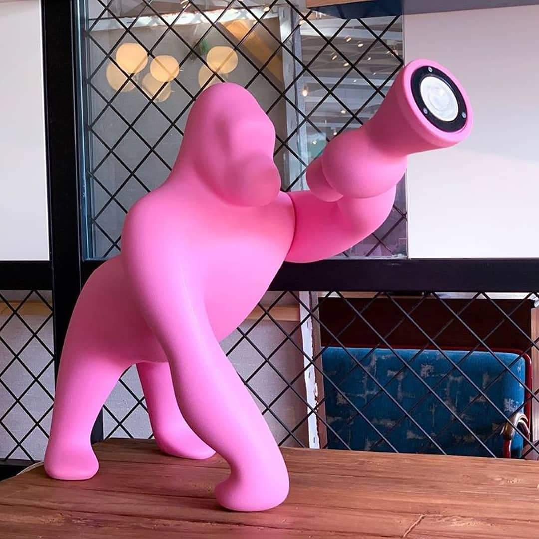 Lampa stołowa KONG żółty Qeeboo    Eye on Design