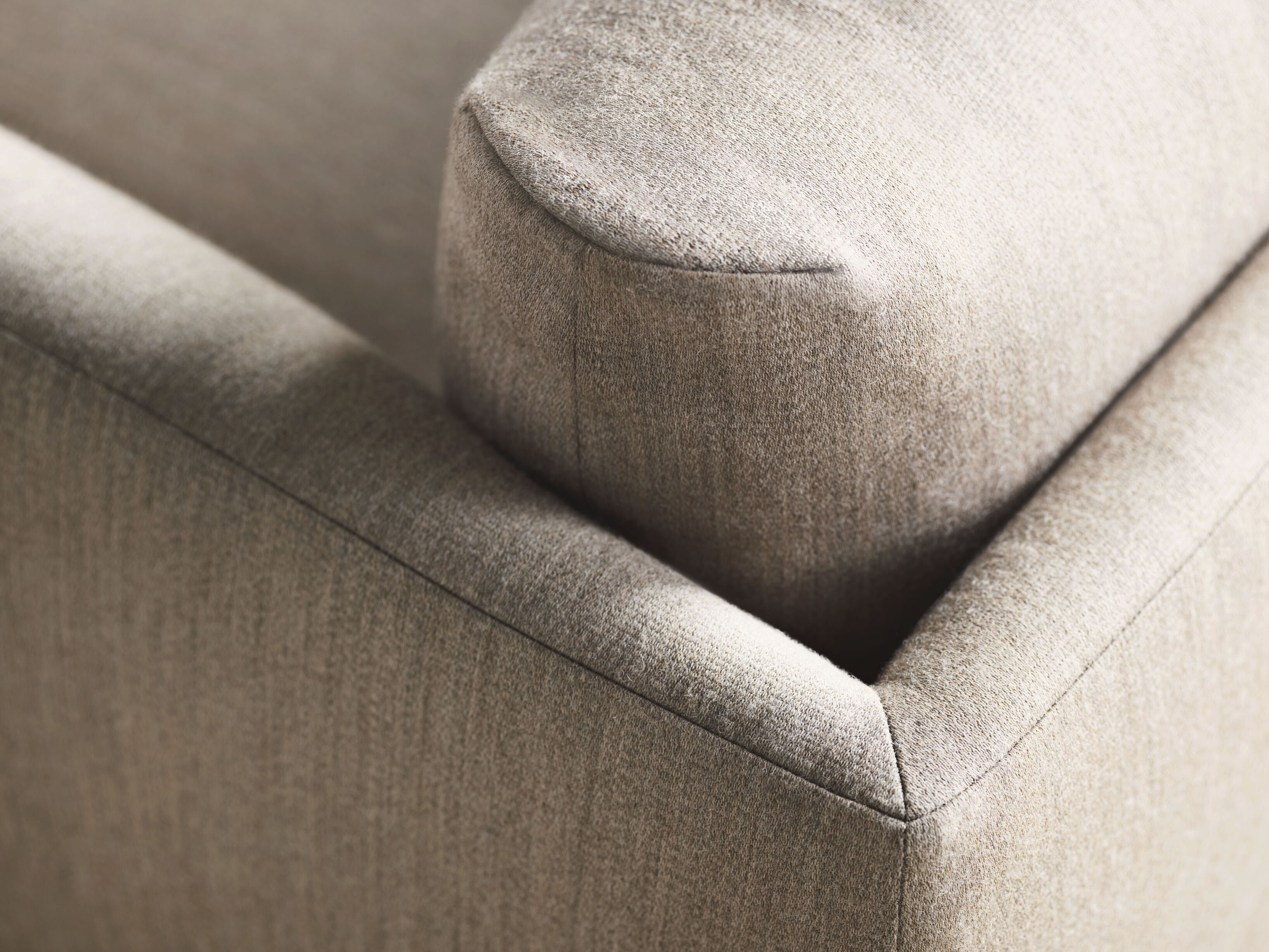 Sofa 2,5-Personen Lomi Black Stahlbasis