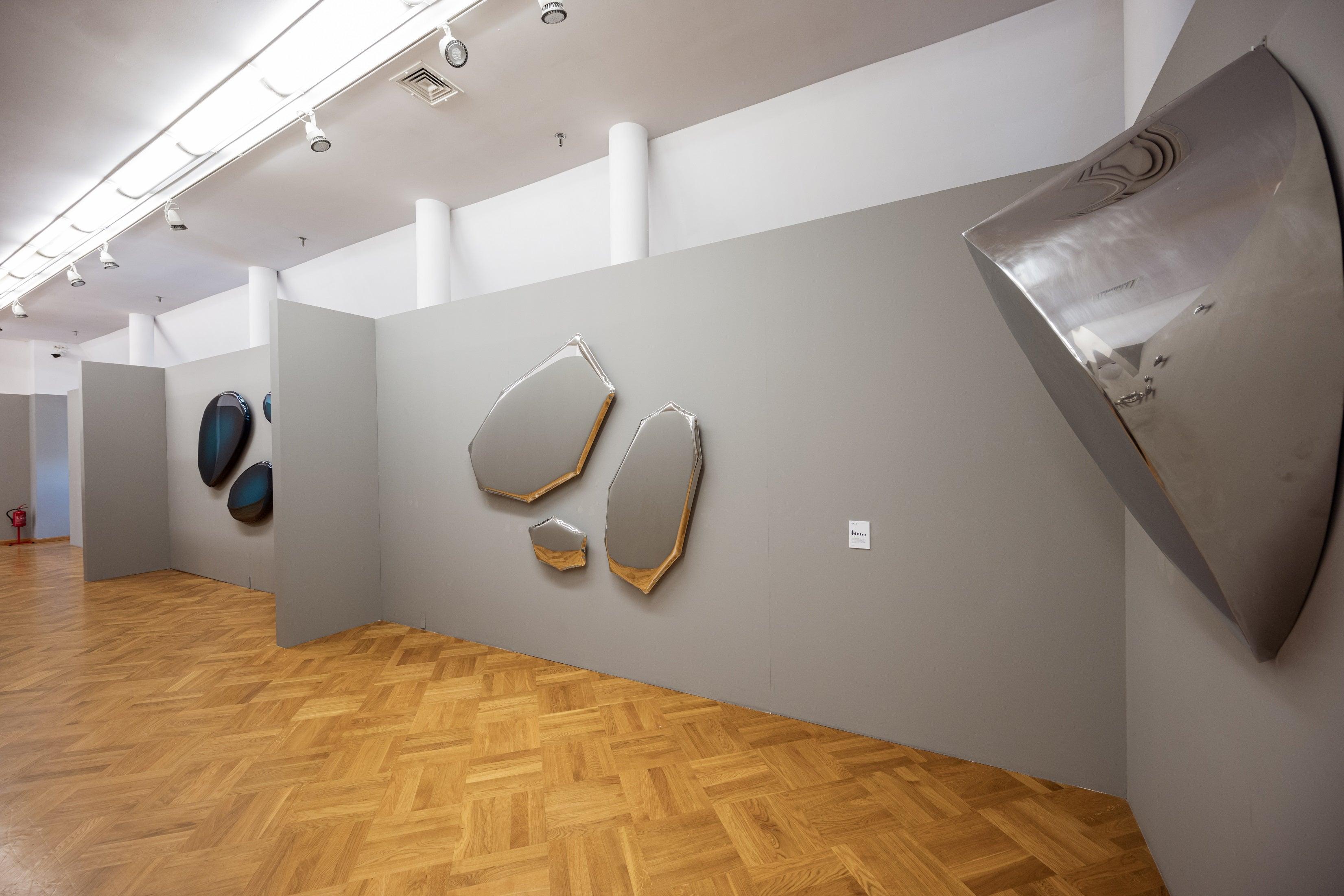 Lustro LEZKA inox Zieta Studio    Eye on Design