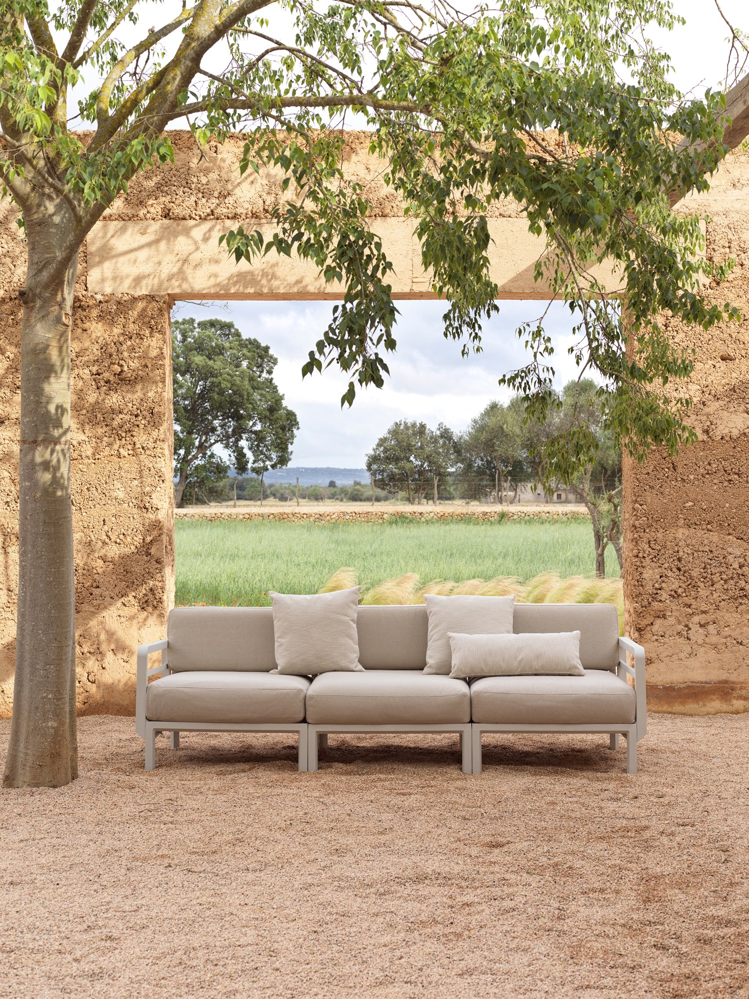 MAXIMO 5 Modular Outdoor Corner Sofa in Gray with Chalk Base
