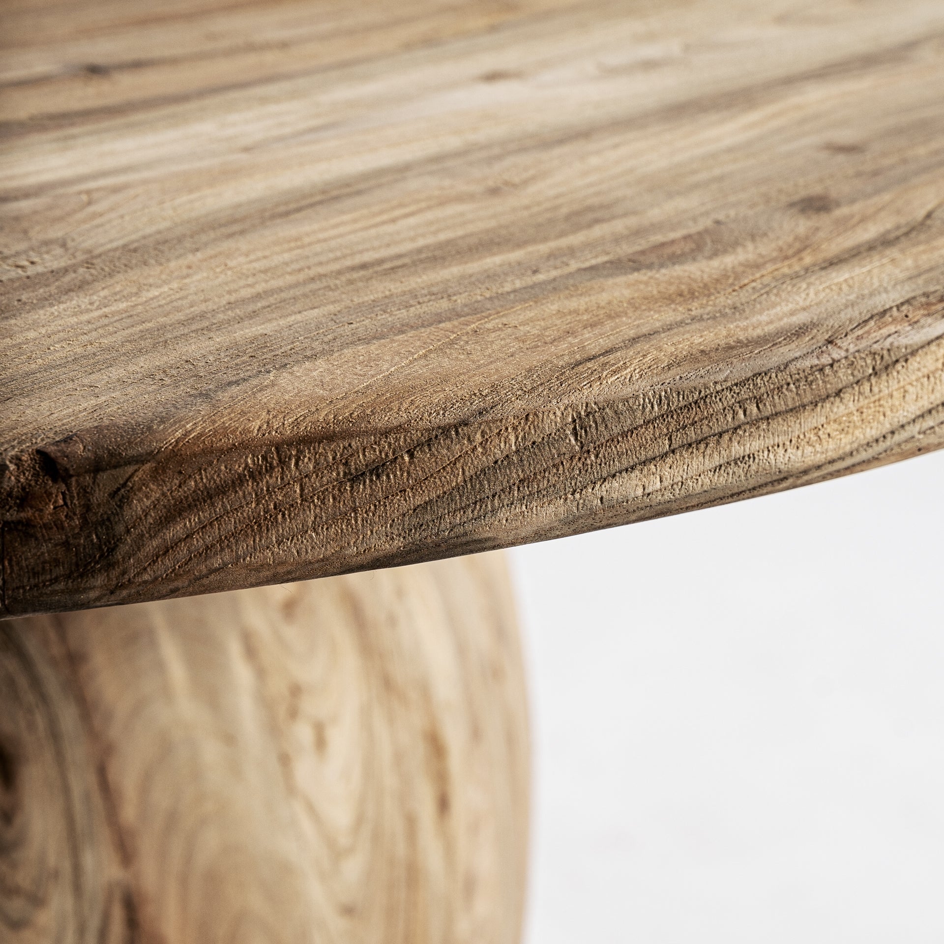 Ronde tafel ERLOY van gerecycled teakhout