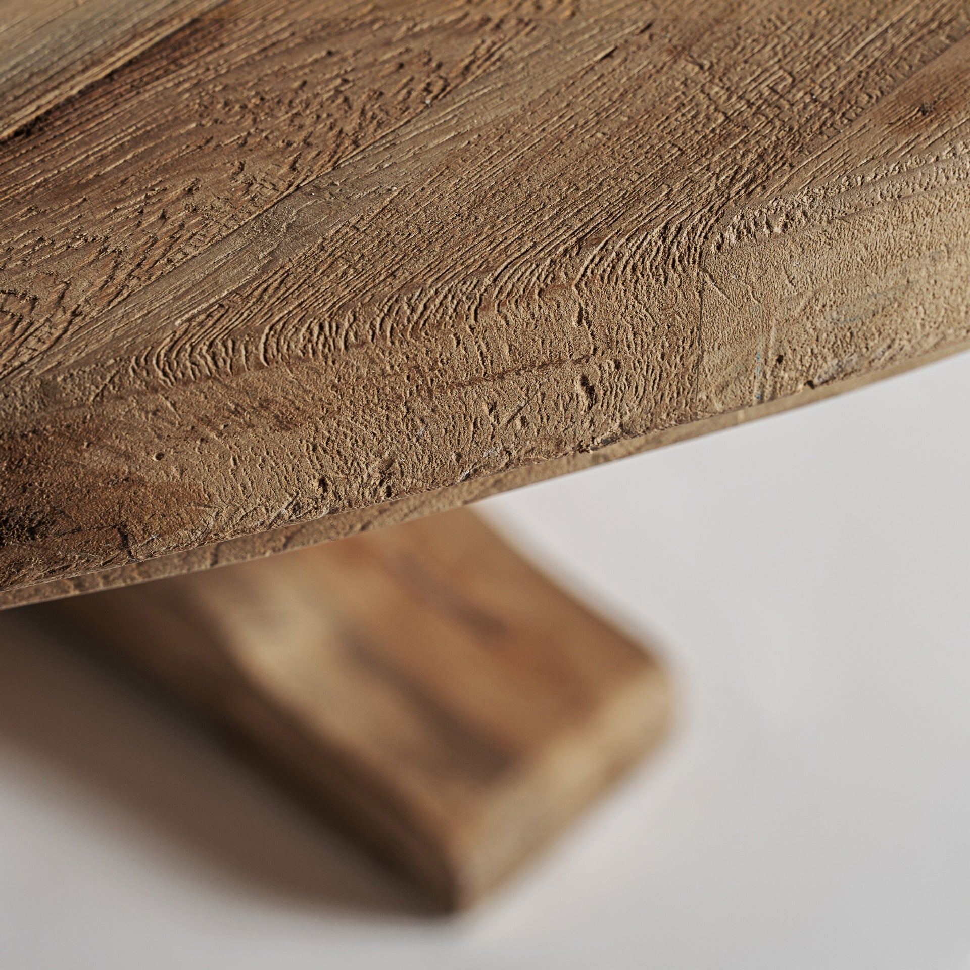 Ronde tafel GYOR van gerecycled teak hout