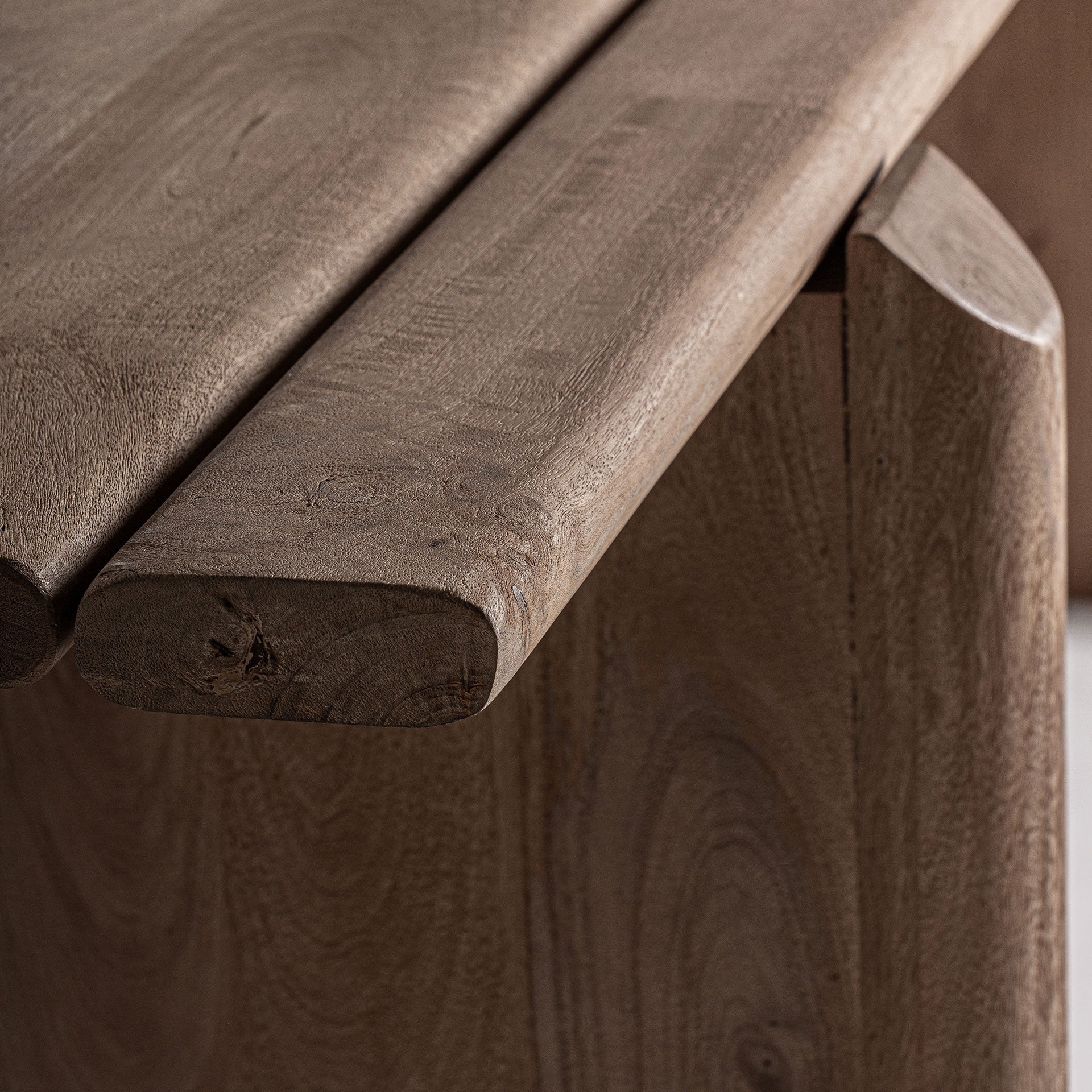 JACQUARD tafel van mango-hout