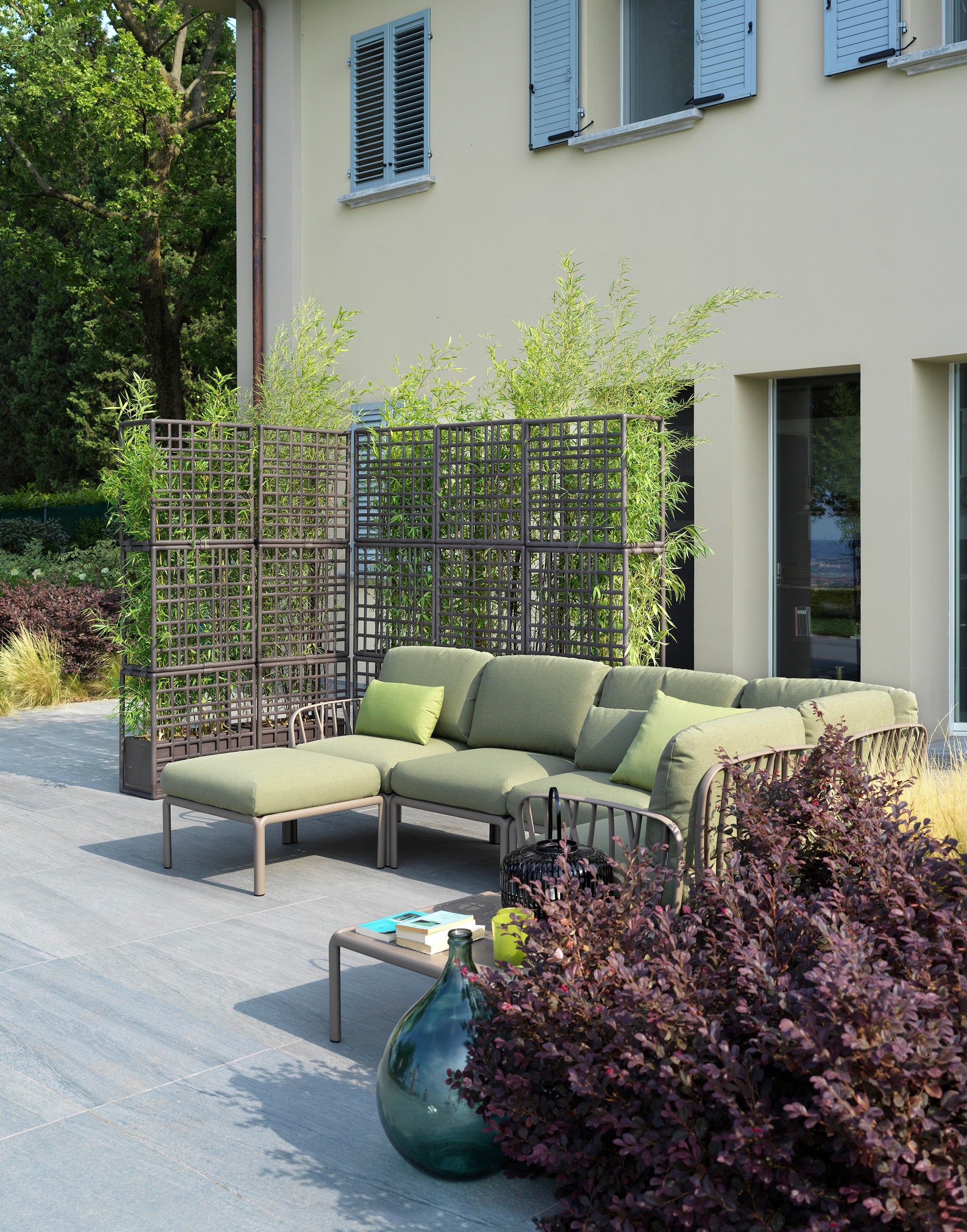 Modulaire buitenhoekbank KOMODO 5 beige Sunbrella® met antracietkleurige basis