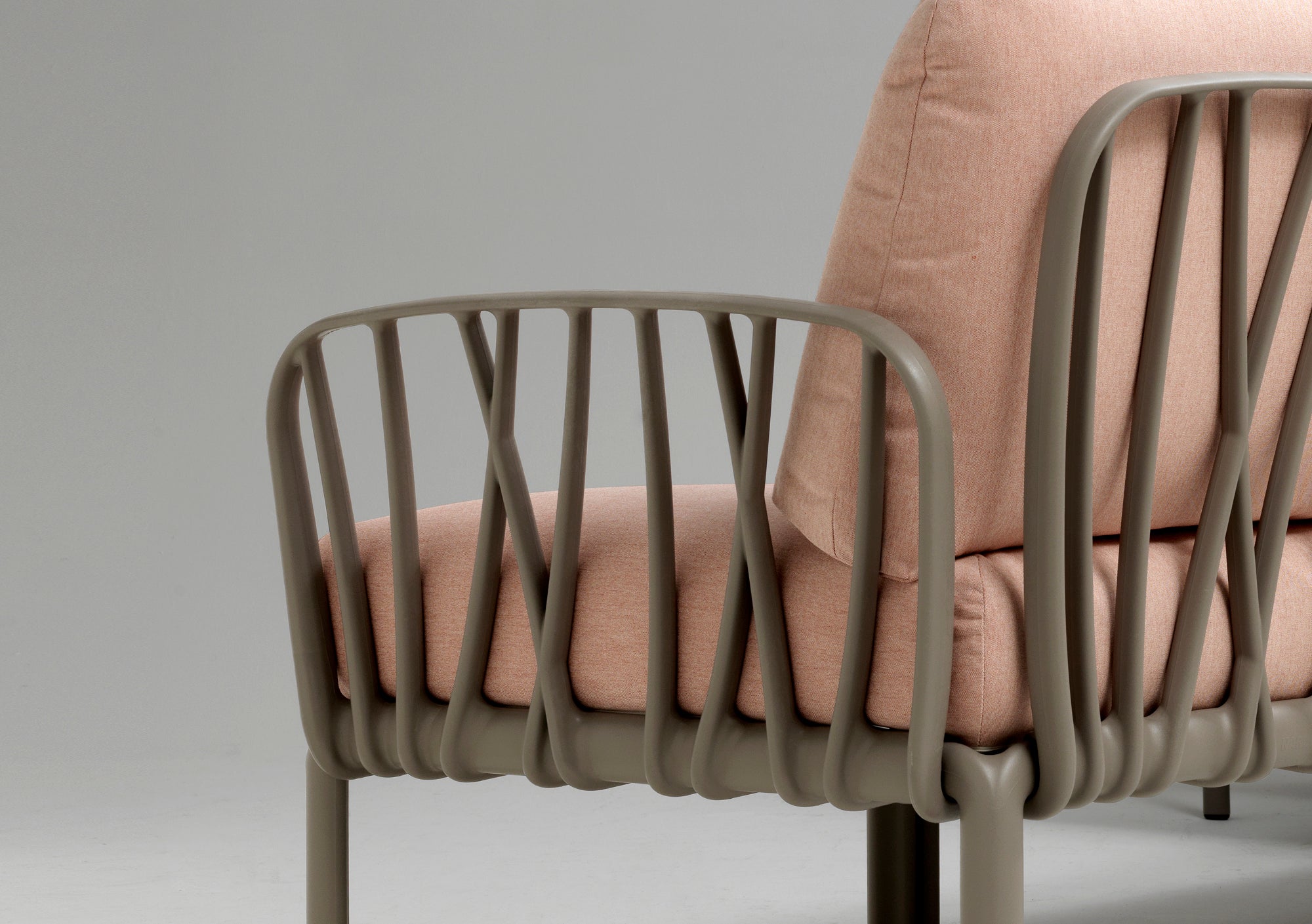Modularer Außen-Ecksofa KOMODO 5 grau mit anthrazitfarbenem Gestell