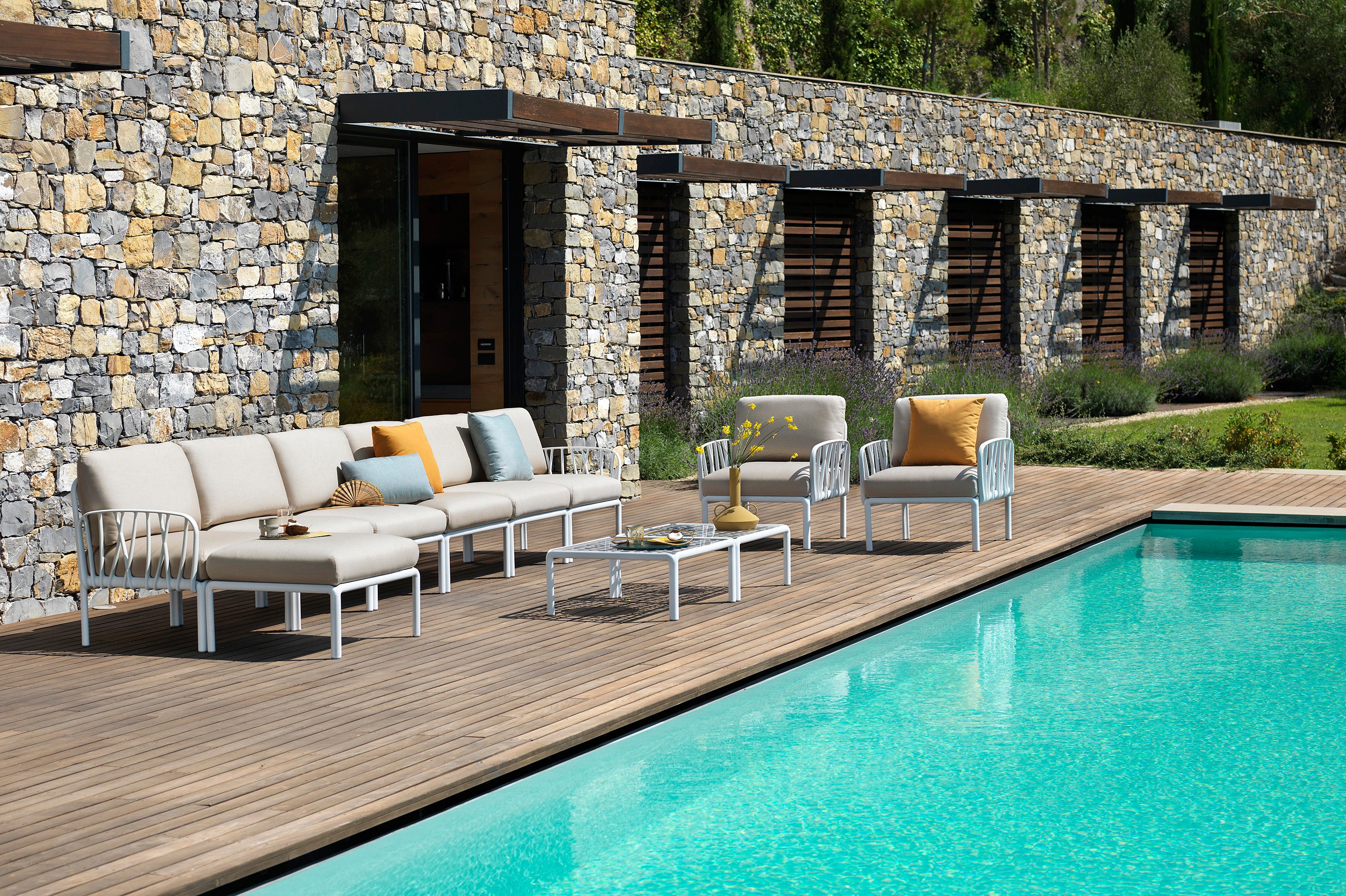 Modulaire buitenhoekbank KOMODO 5 beige Sunbrella® met antracietkleurige basis