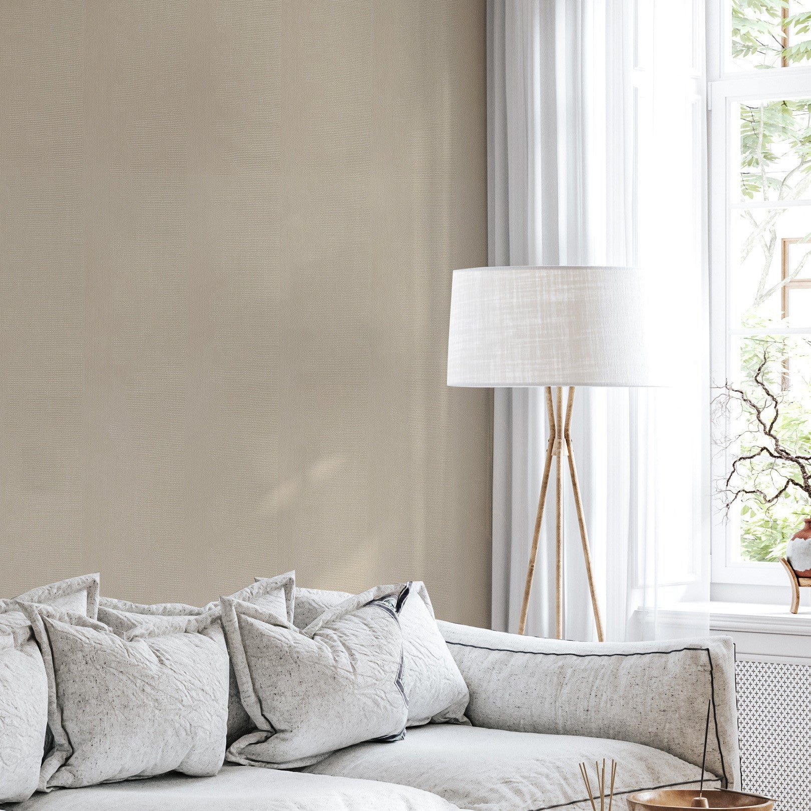 Structural wallpaper with metallic reflections NÉRIKOMI - ARGENT beige