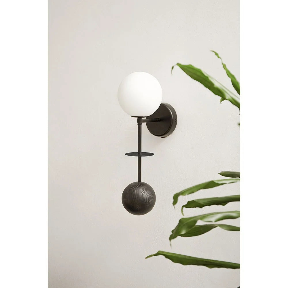 OIO schwarze Wandleuchte