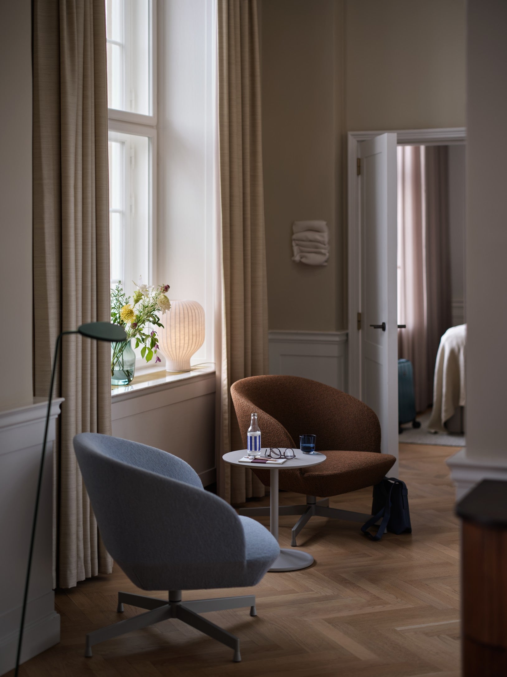 Zijtafel SOFT lichtgrijs
