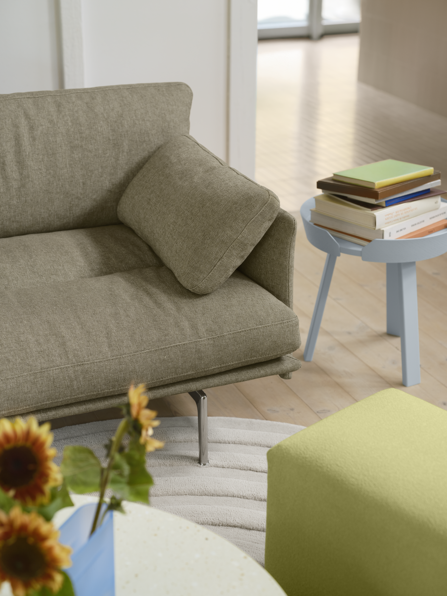 Sofa 3-zits OUTLINE SOFT gestoffeerd