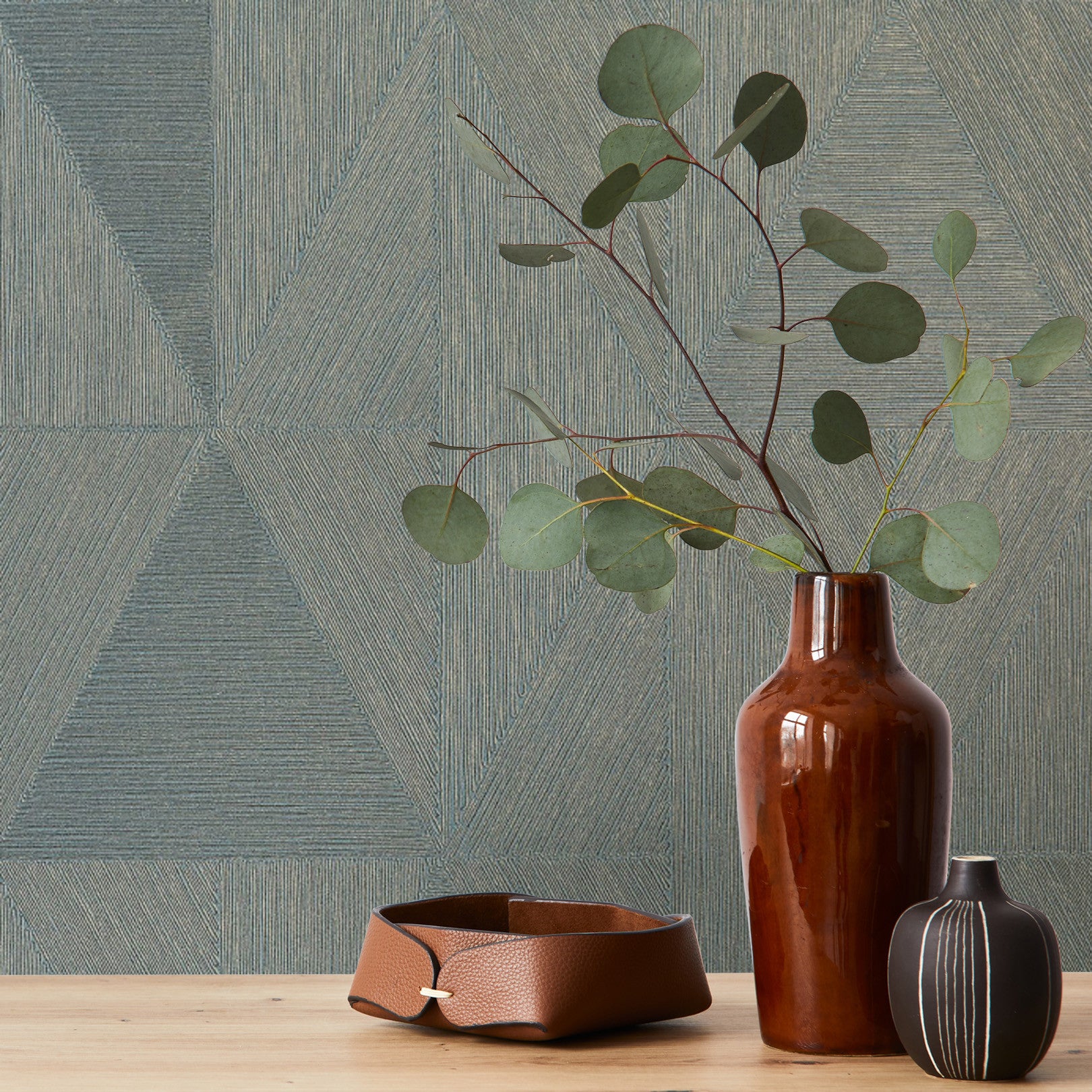Metallic wallpaper with geometric pattern PARANGON - OPALINE muted green