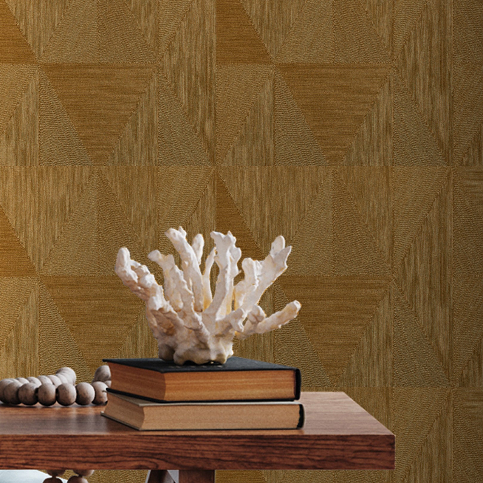 Metallic wallpaper with geometric pattern PARANGON - JAUNE D'OR yellow with gold