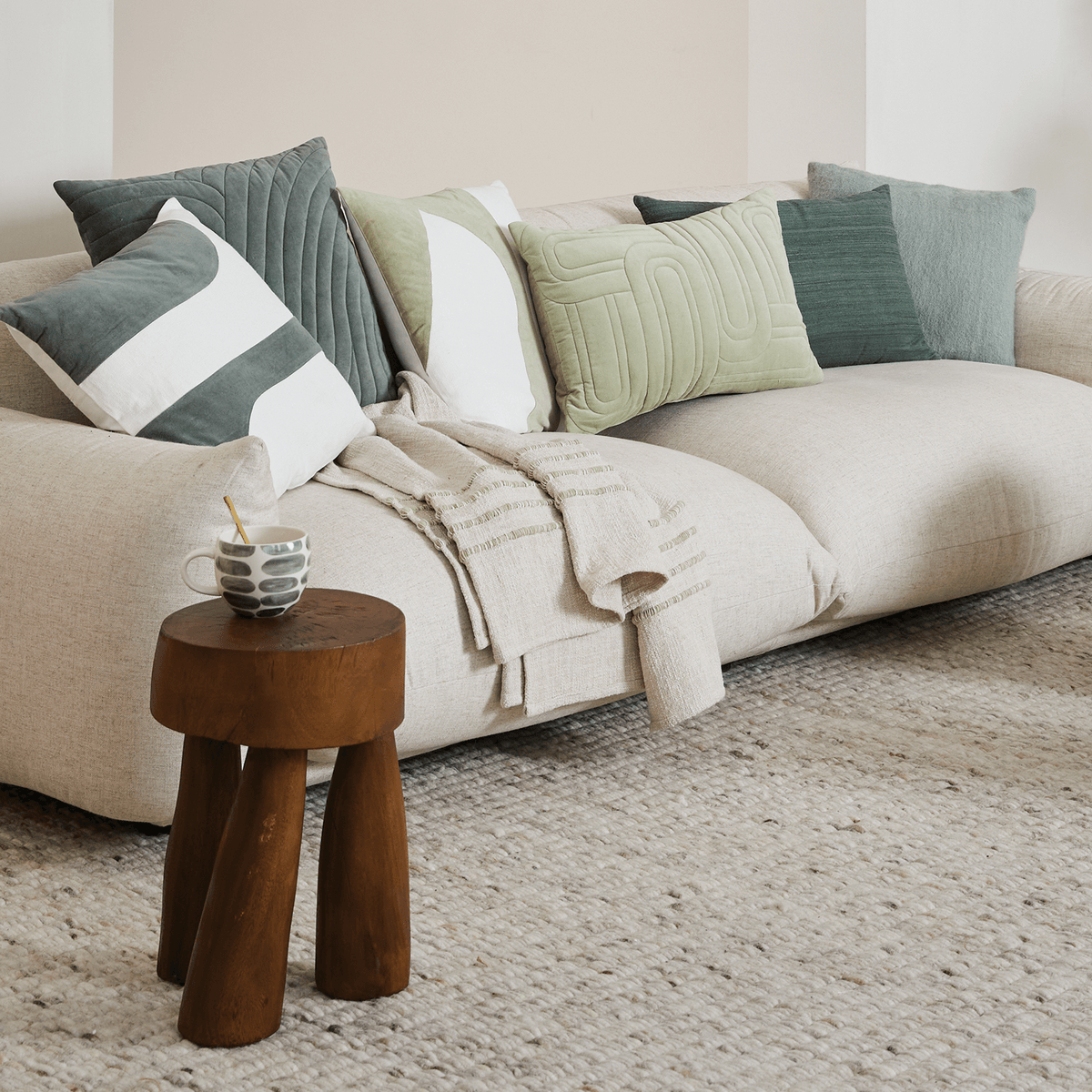 Poduszka BLOCKING butelkowa zieleń Urban Nature Culture    Eye on Design