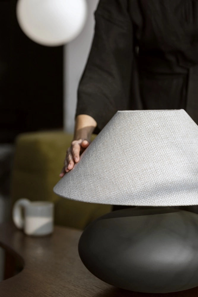 Tischlampe SAWA NATUR hellbeige Stoff mit grober Webart